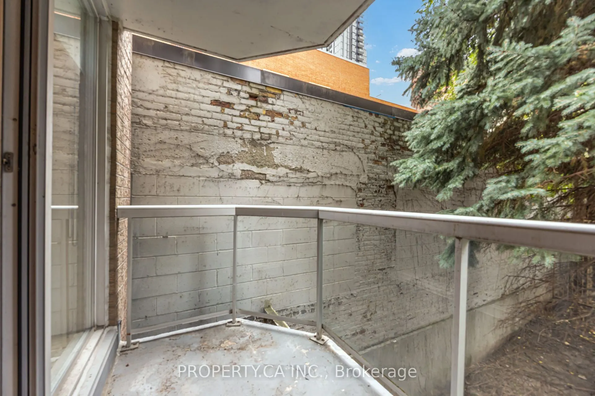 330 Adelaide Street E #209