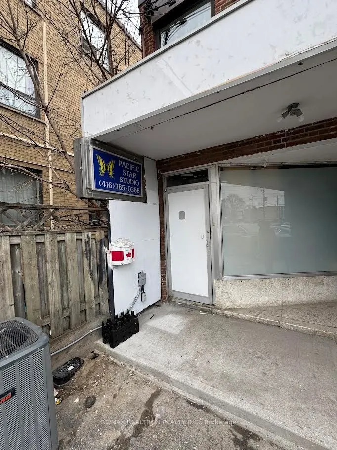 1713 Eglinton Avenue W