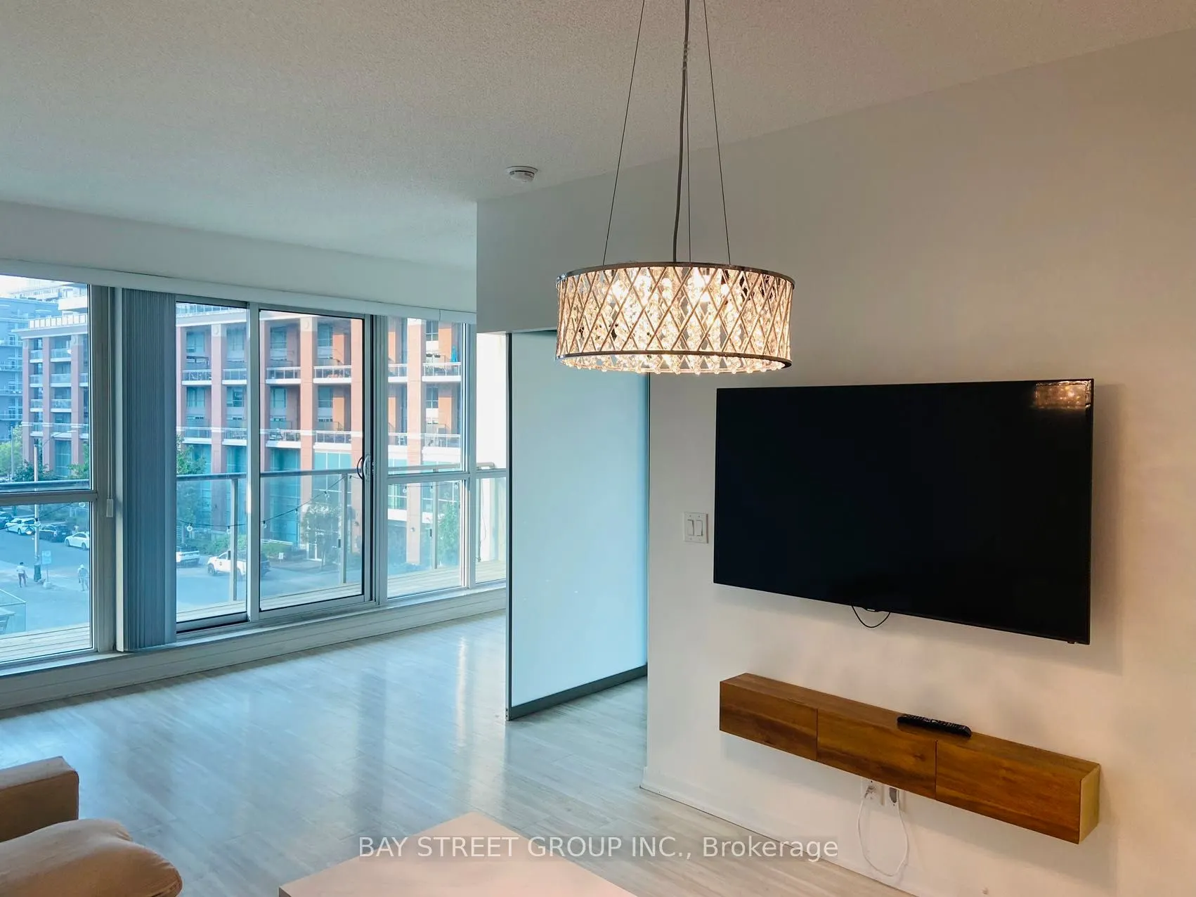 150 East Liberty Street #417