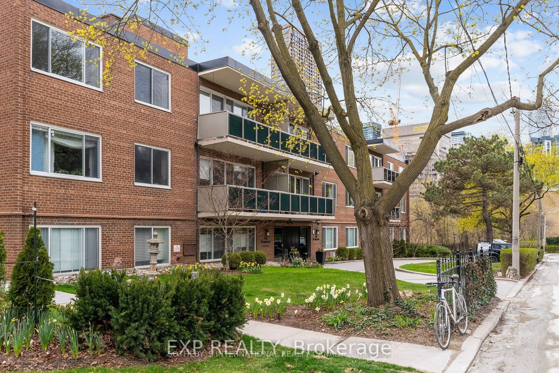 1A Dale Avenue #109