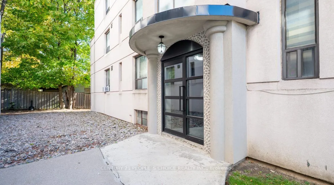 869 Avenue Road #10