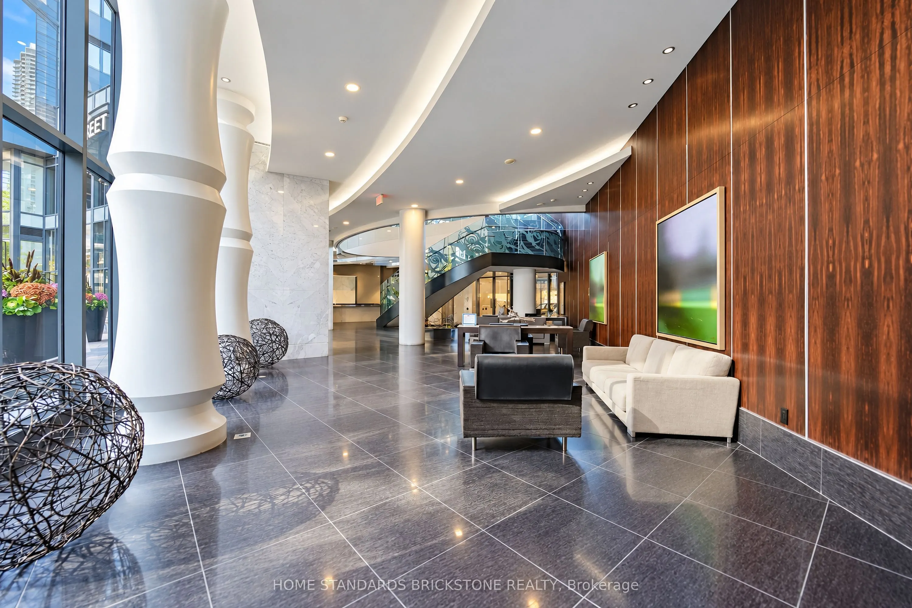 5168 Yonge Street #Ph205
