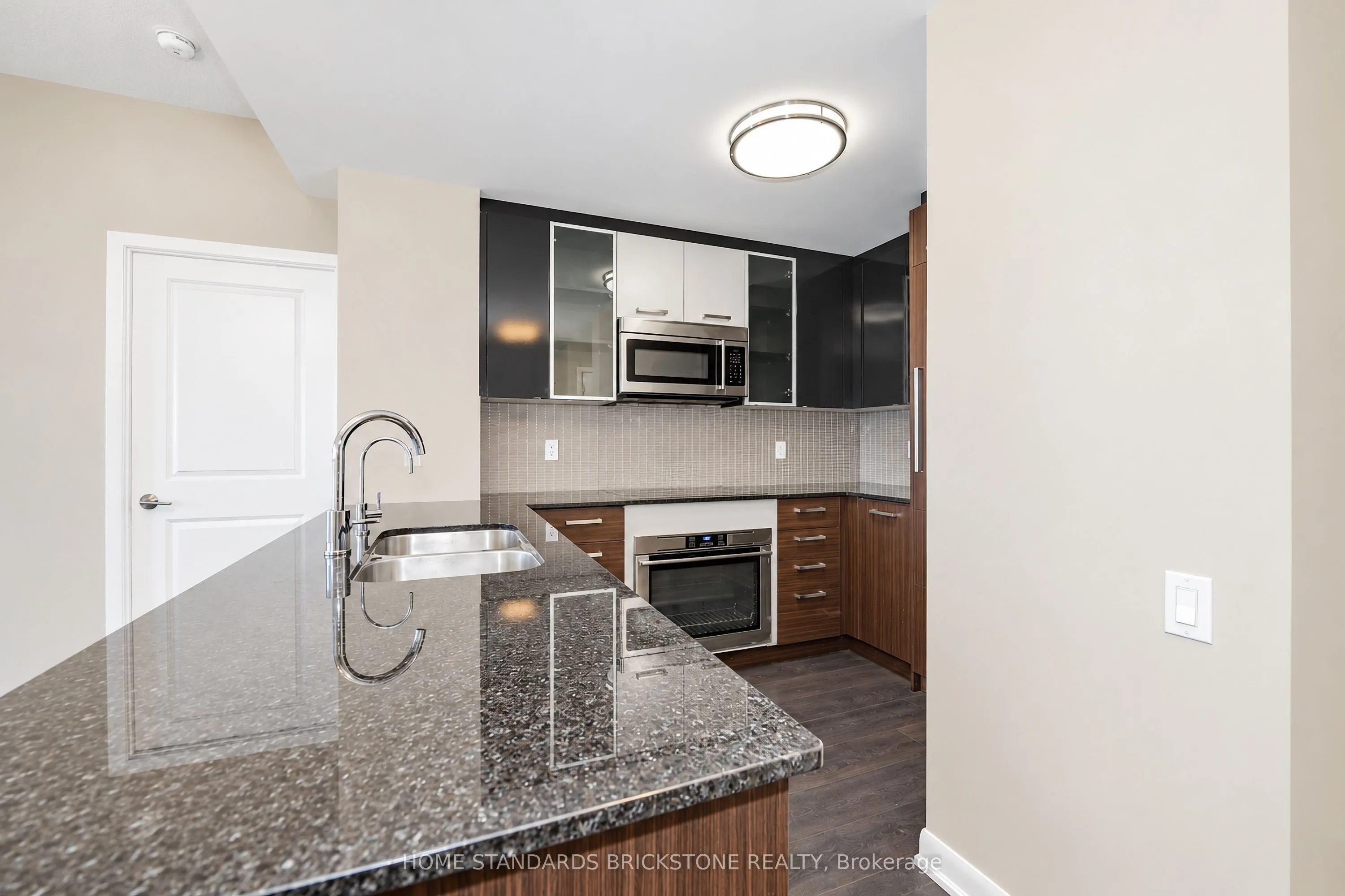 5168 Yonge Street #Ph205