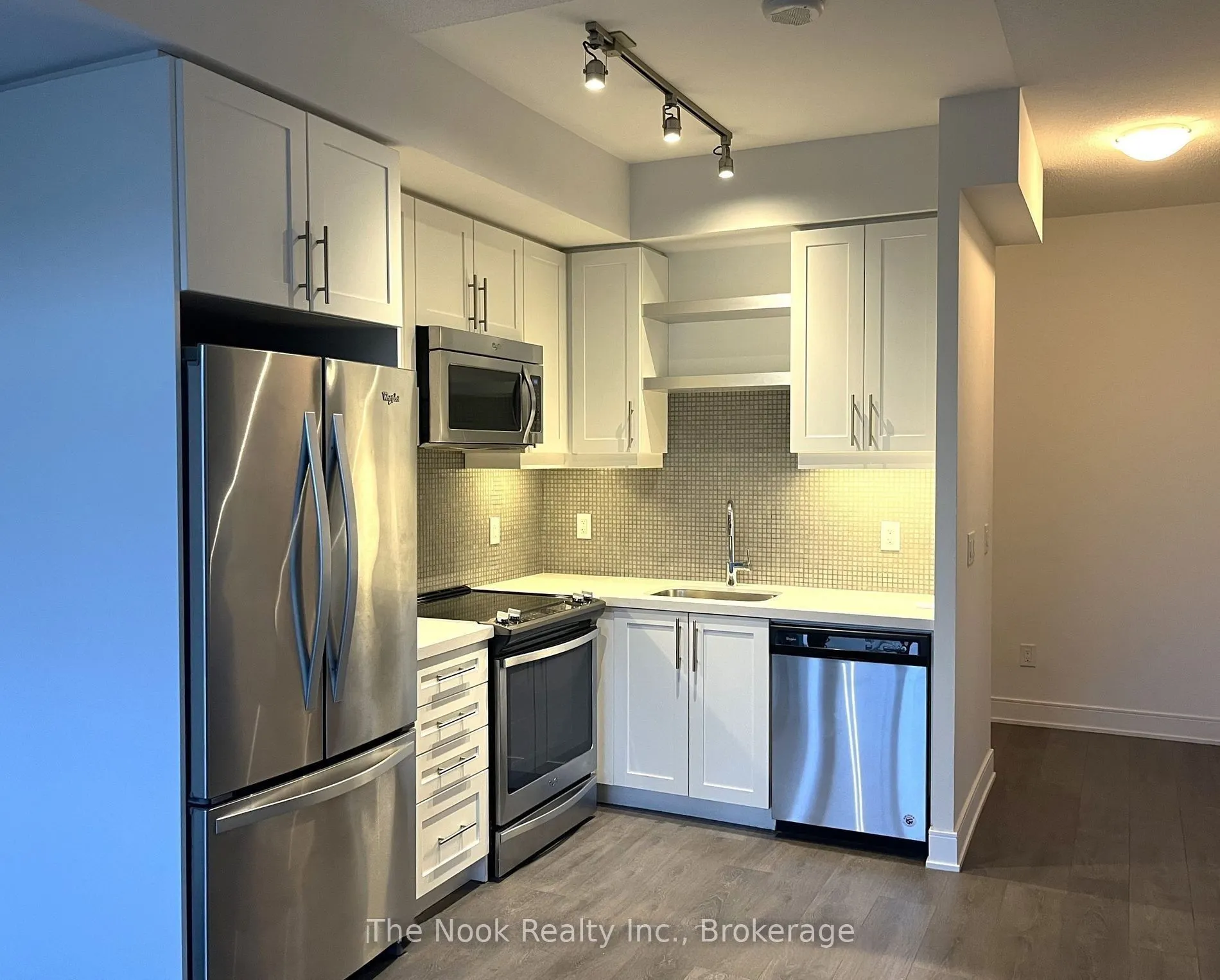 525 Adelaide Street W #1728