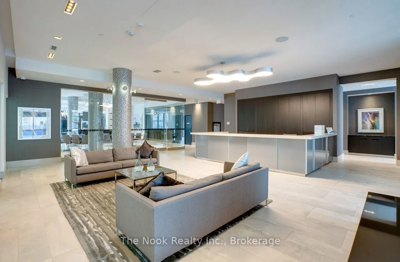 525 Adelaide Street W #1728