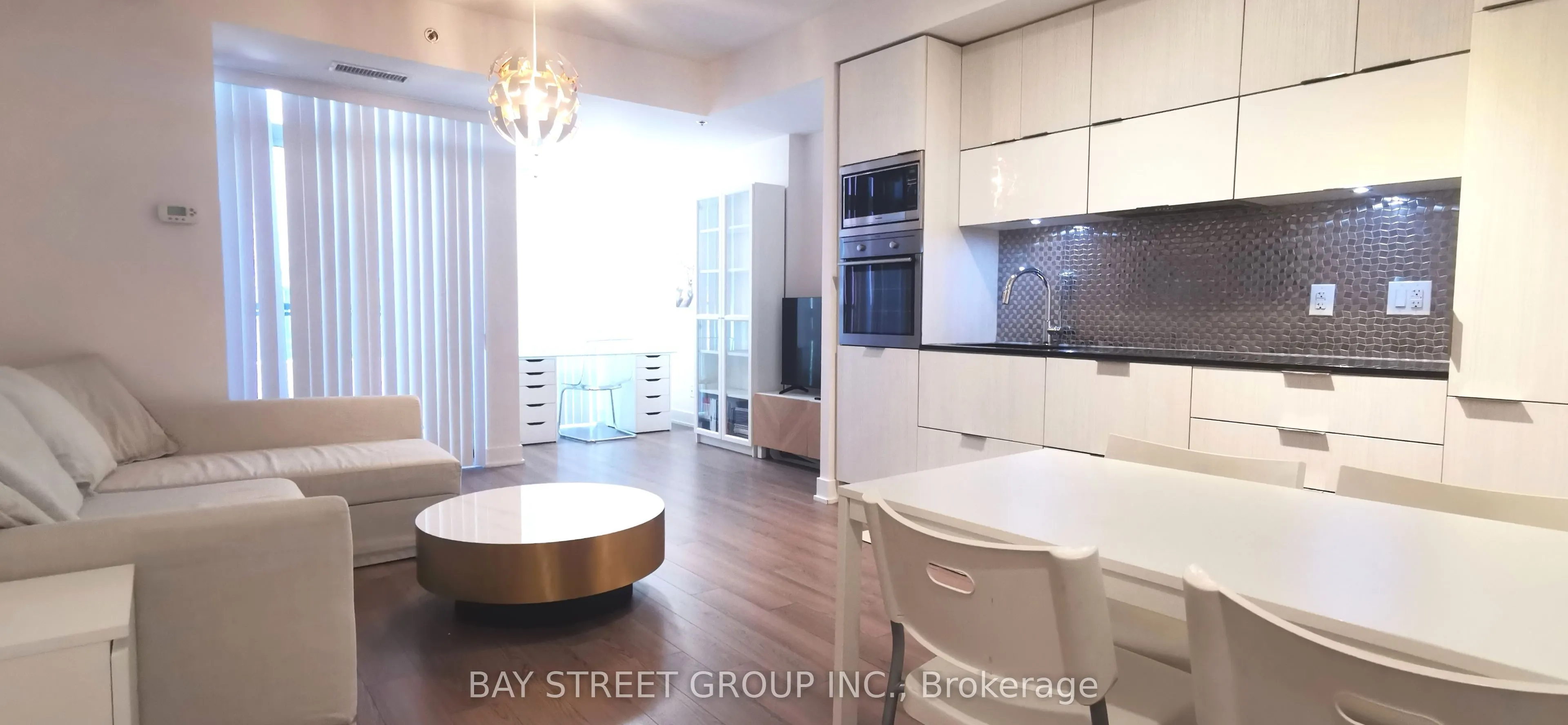 318 Richmond Street W #1109