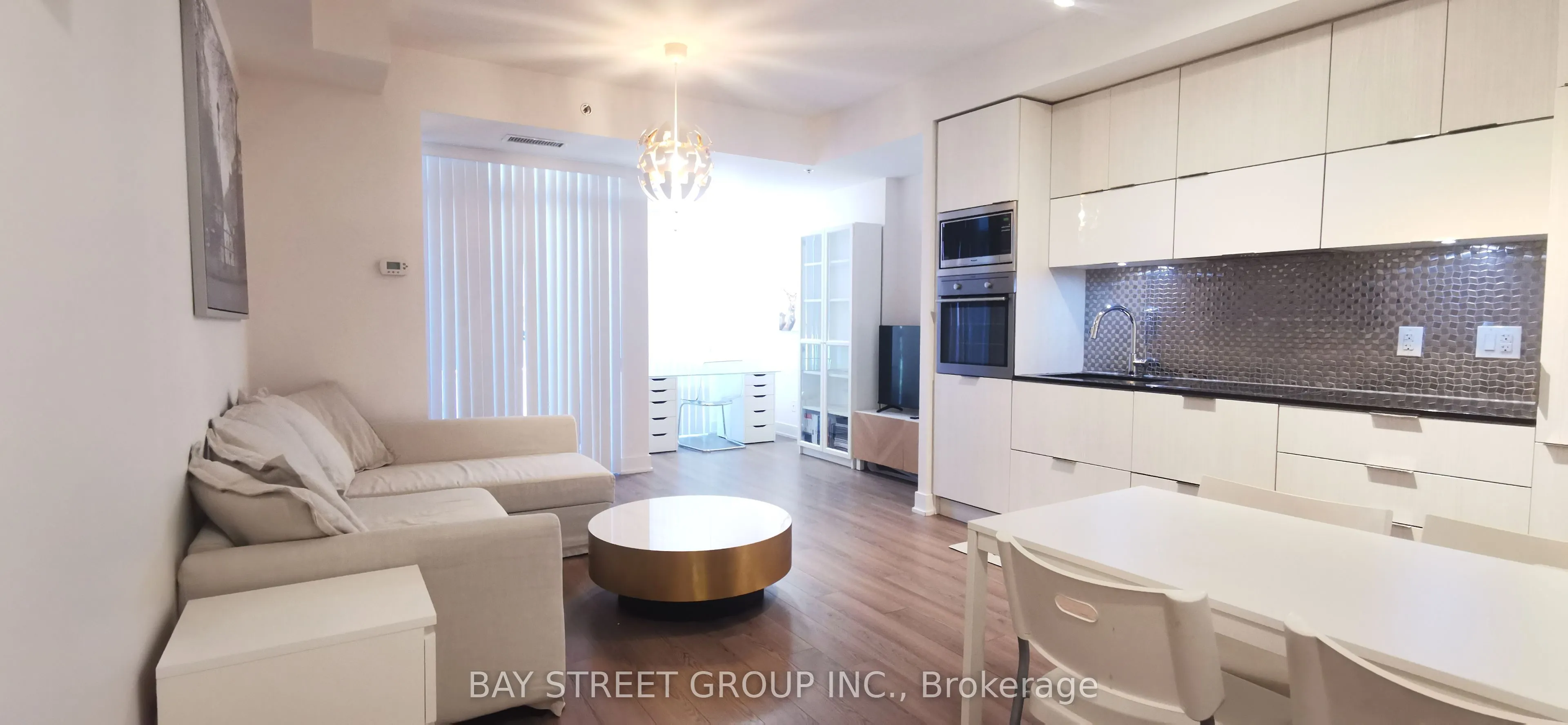 318 Richmond Street W #1109