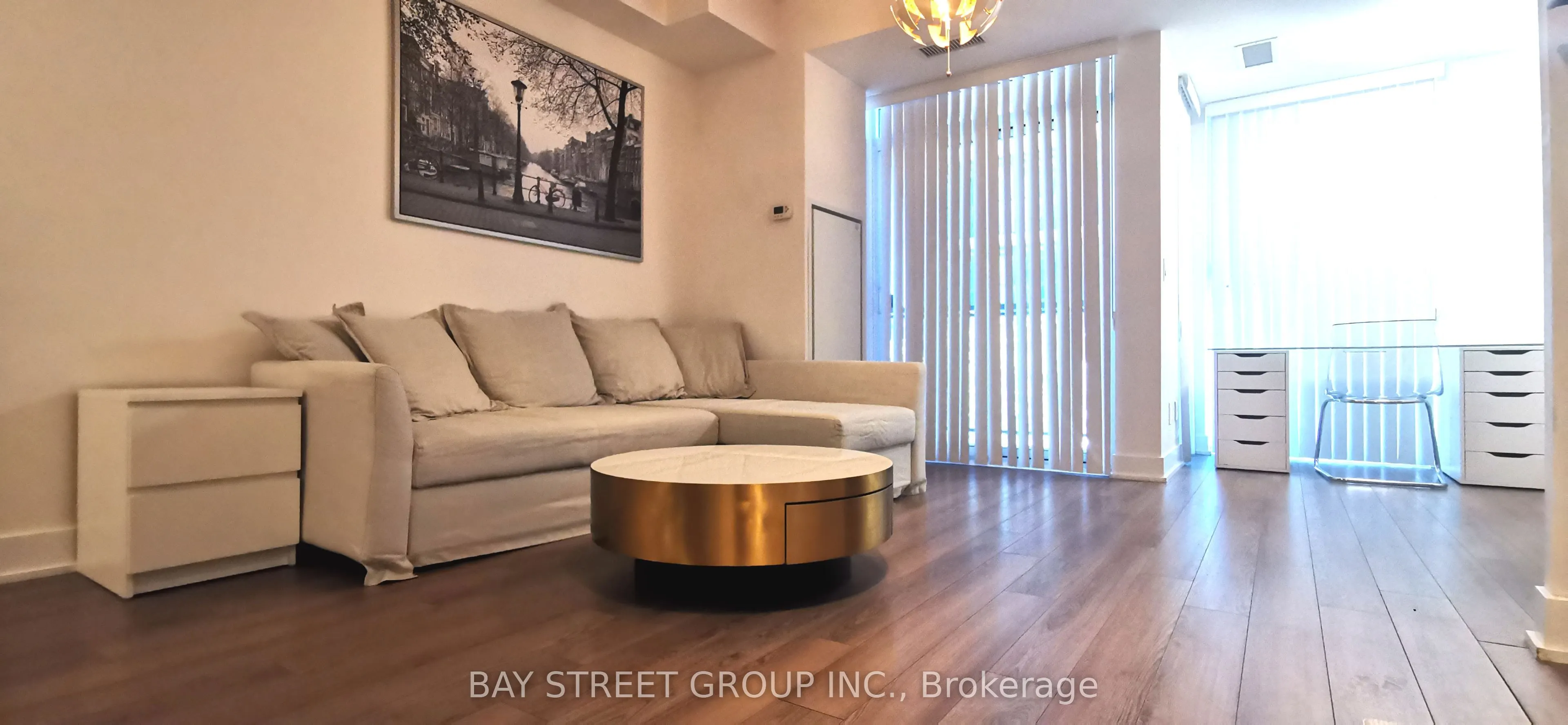 318 Richmond Street W #1109