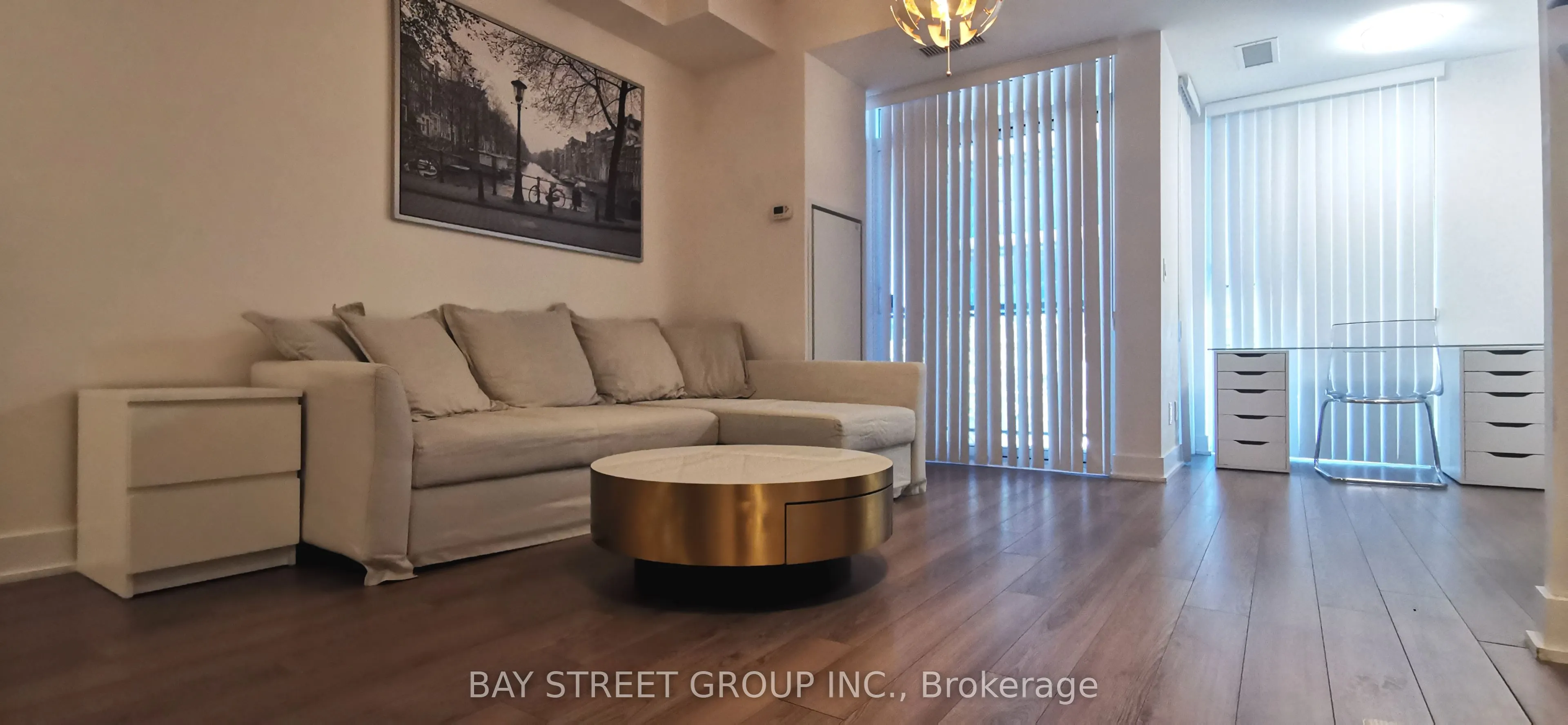 318 Richmond Street W #1109