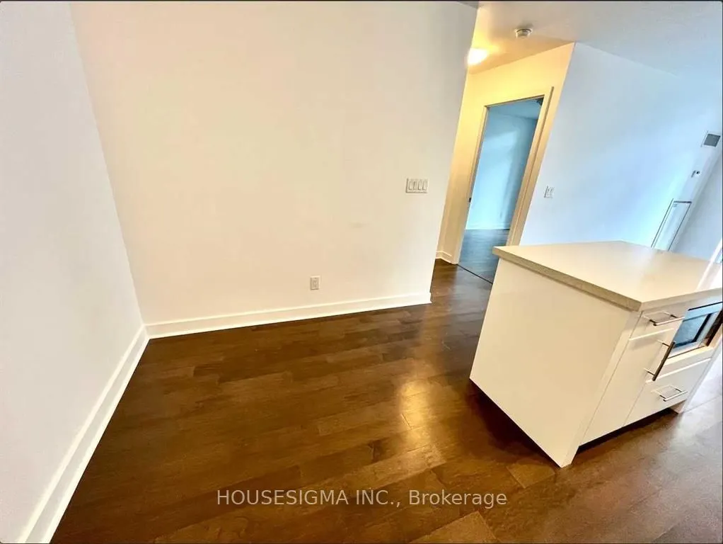 58 Orchard View Boulevard #1005