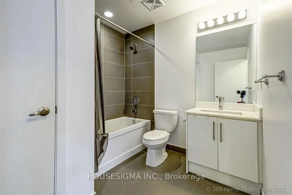 58 Orchard View Boulevard #1005