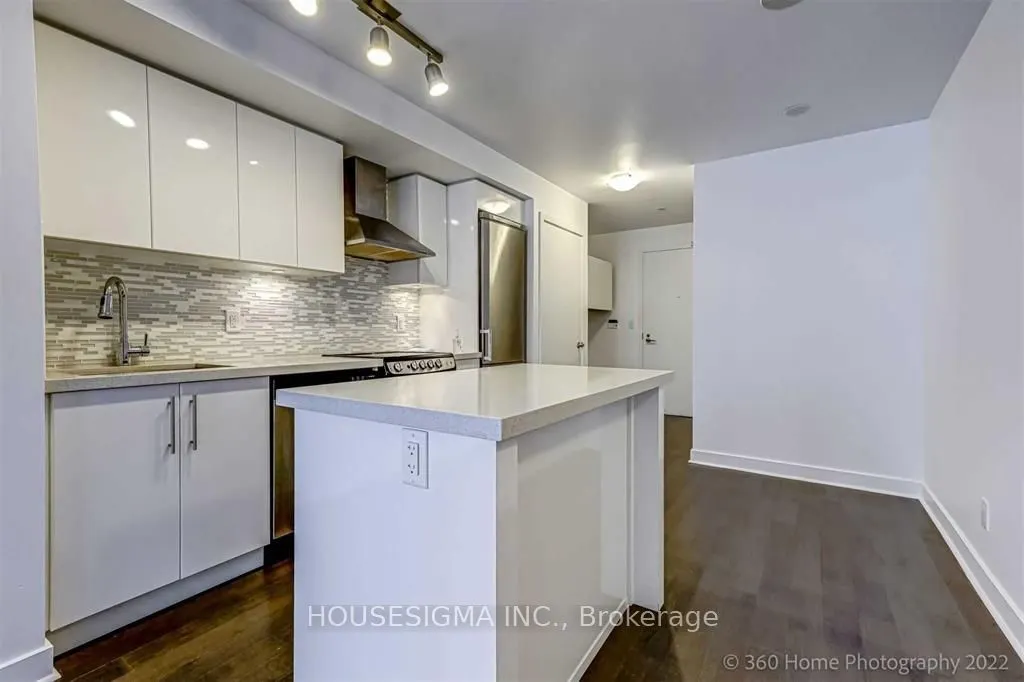 58 Orchard View Boulevard #1005