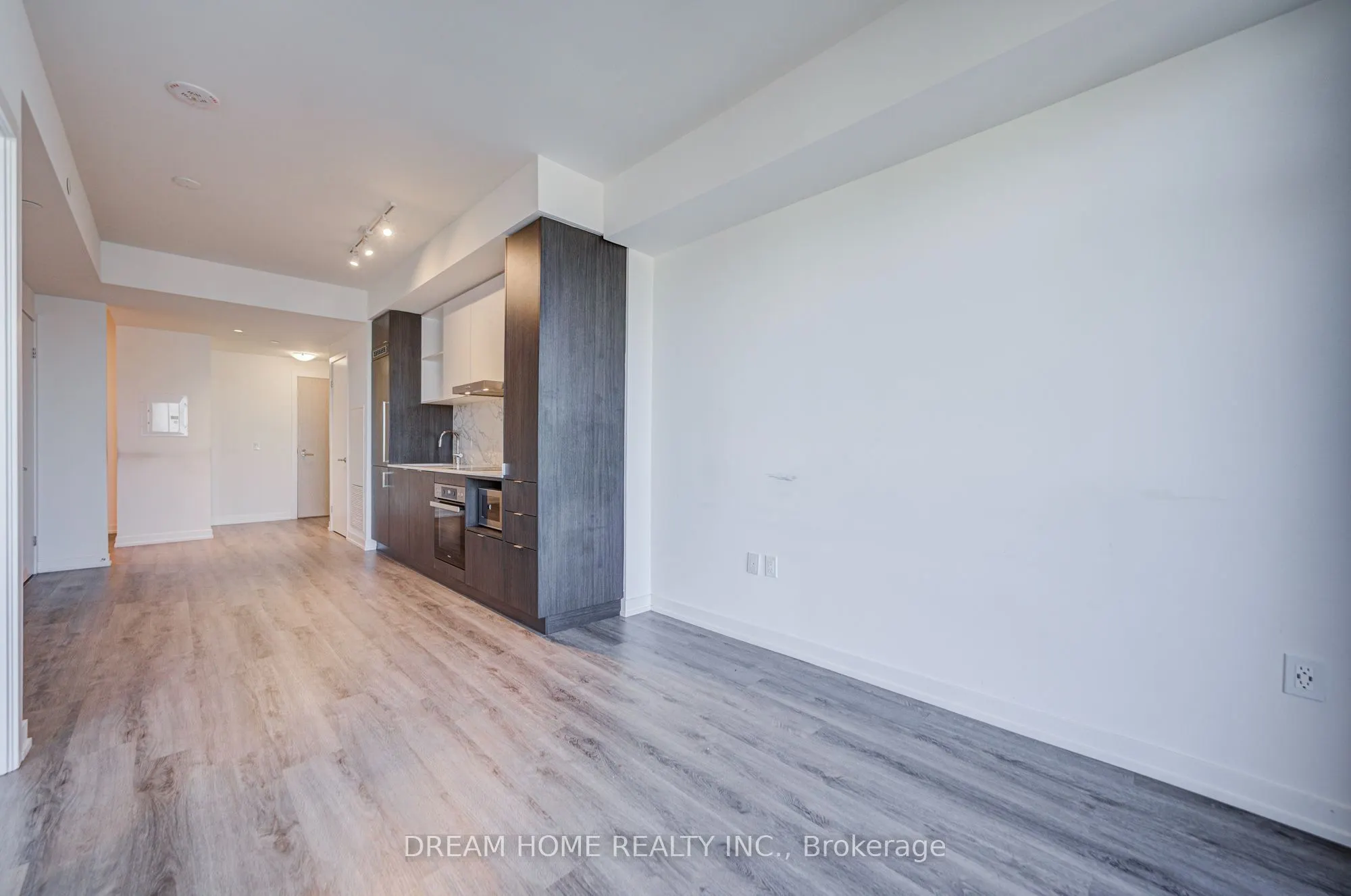 138 Downes Street #6701