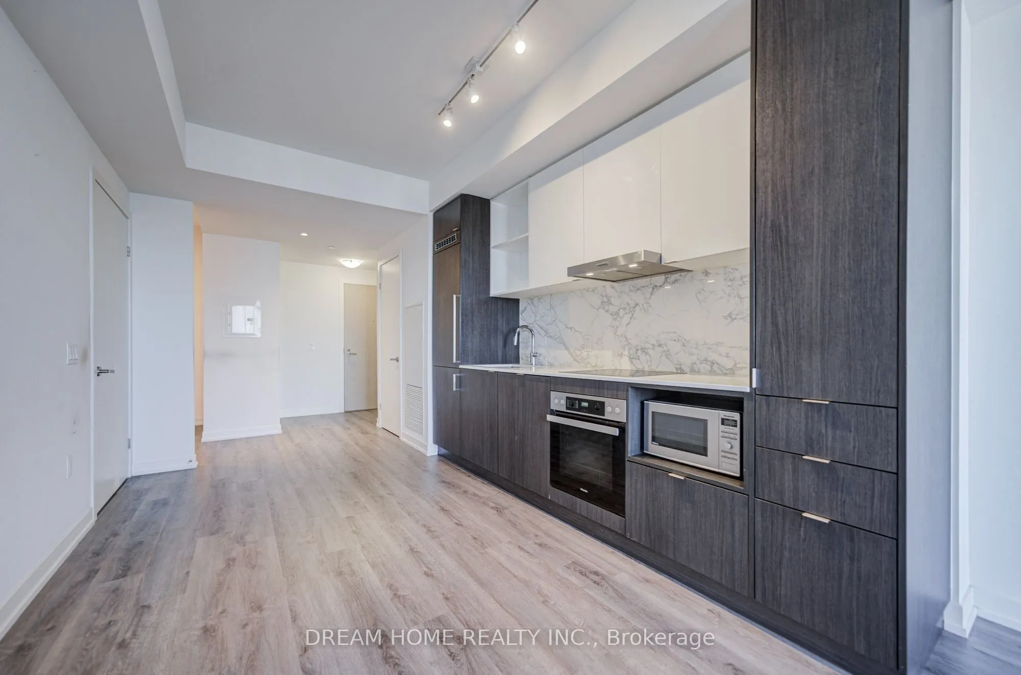 138 Downes Street #6701