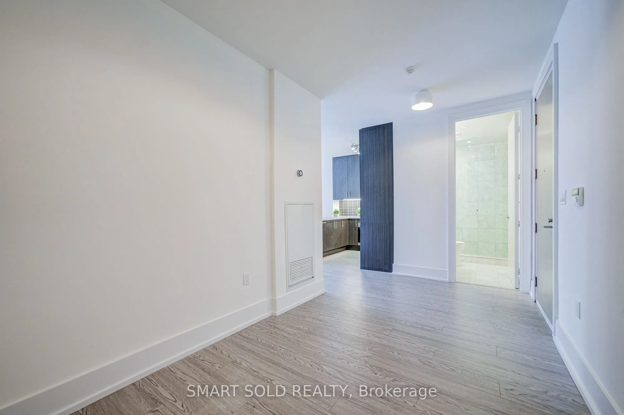 39 Queens Quay E #436