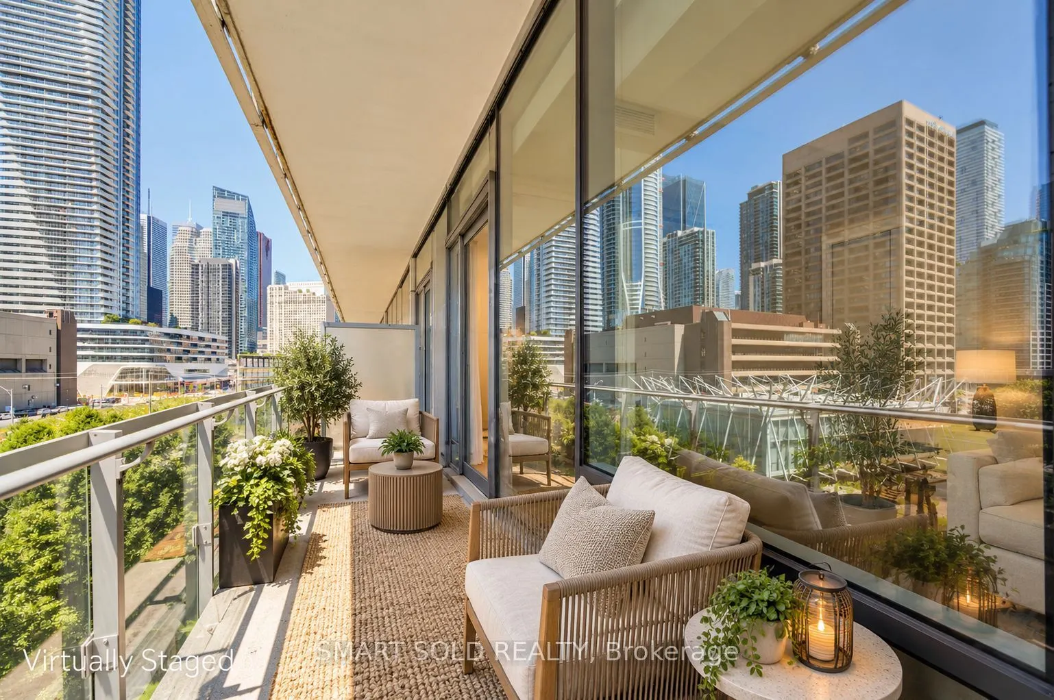 39 Queens Quay E #436