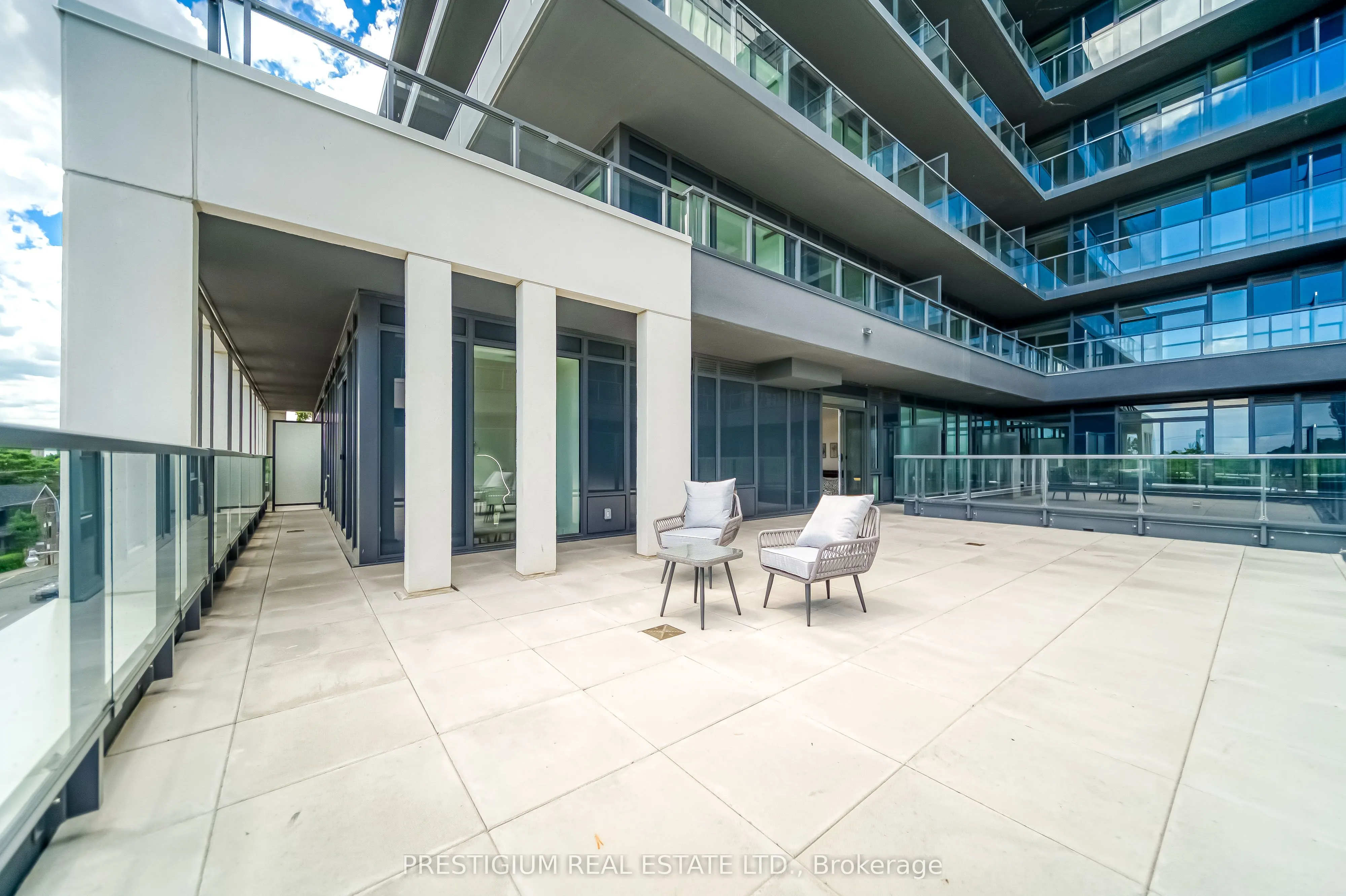 500 Dupont Street #303