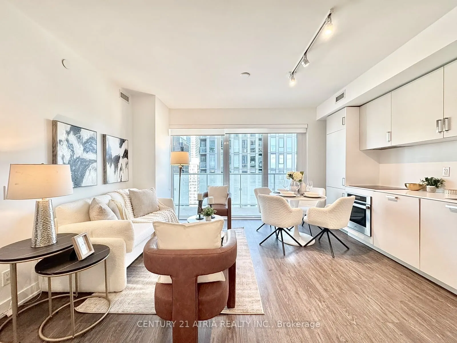88 Queen Street E #2701