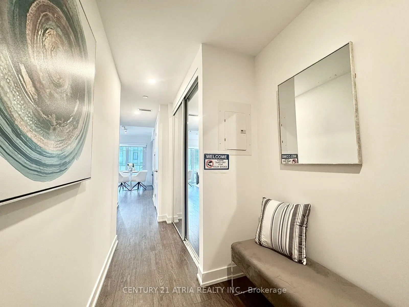 88 Queen Street E #2701