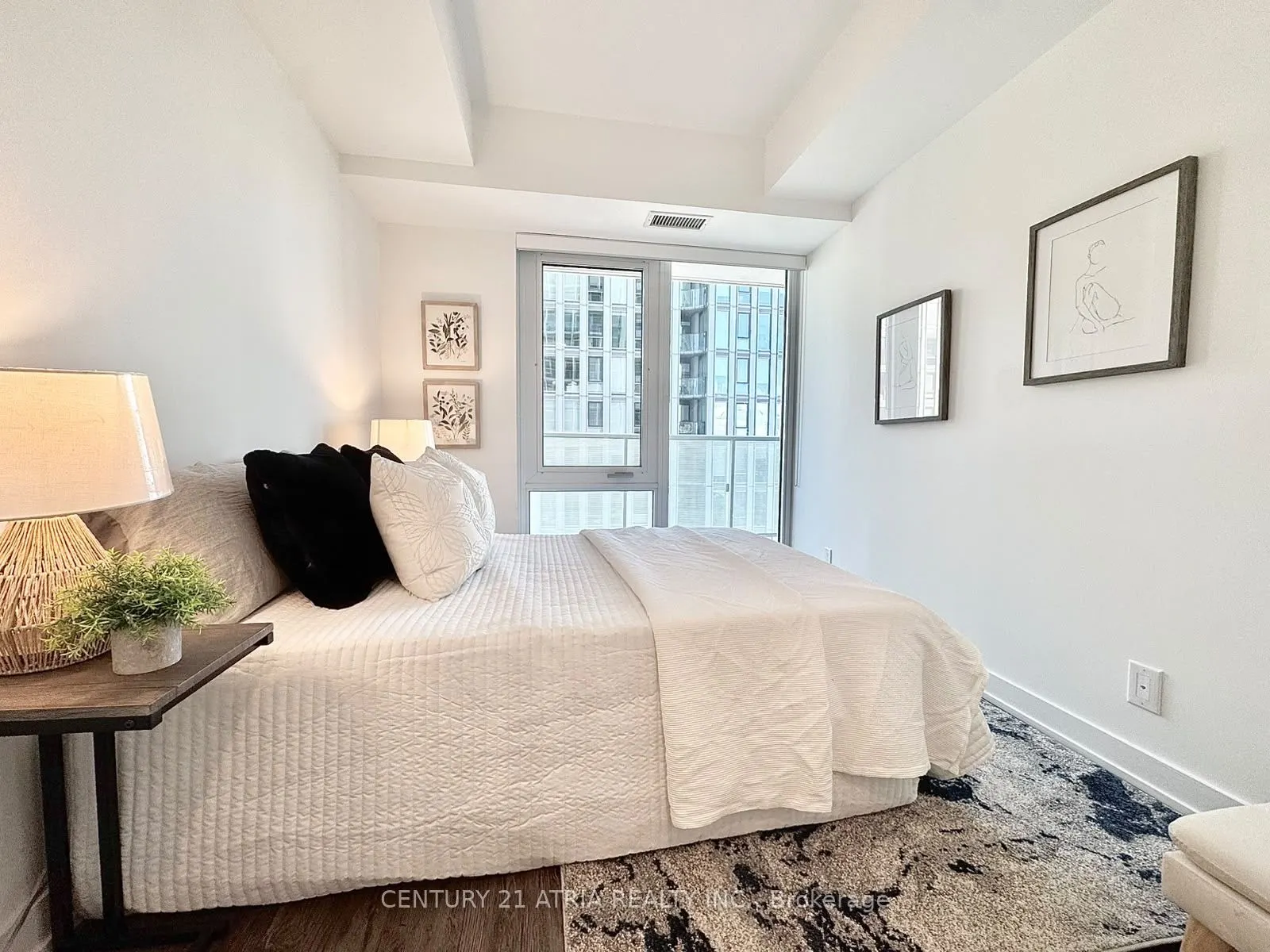 88 Queen Street E #2701