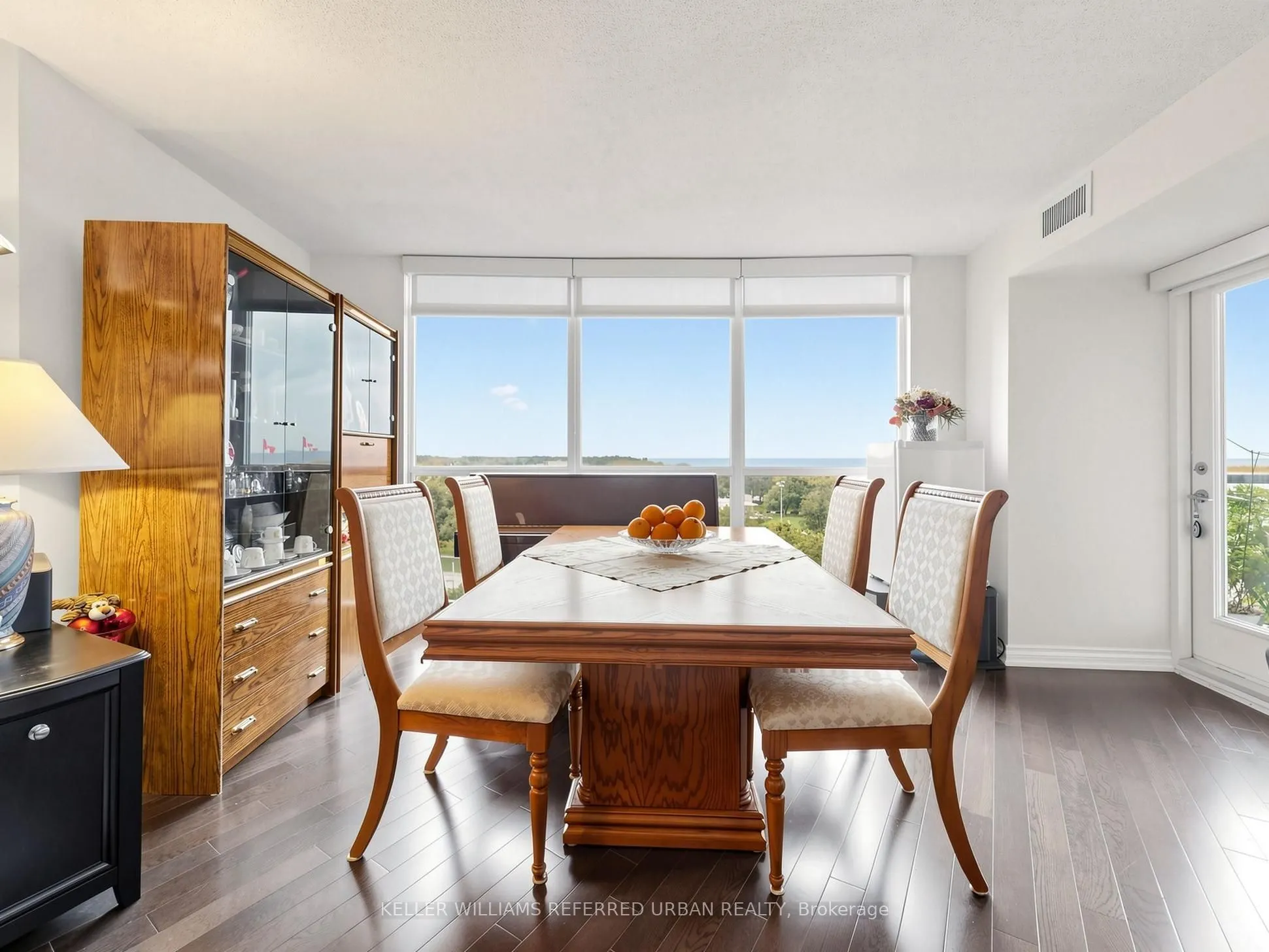 219 Fort York Boulevard #1009
