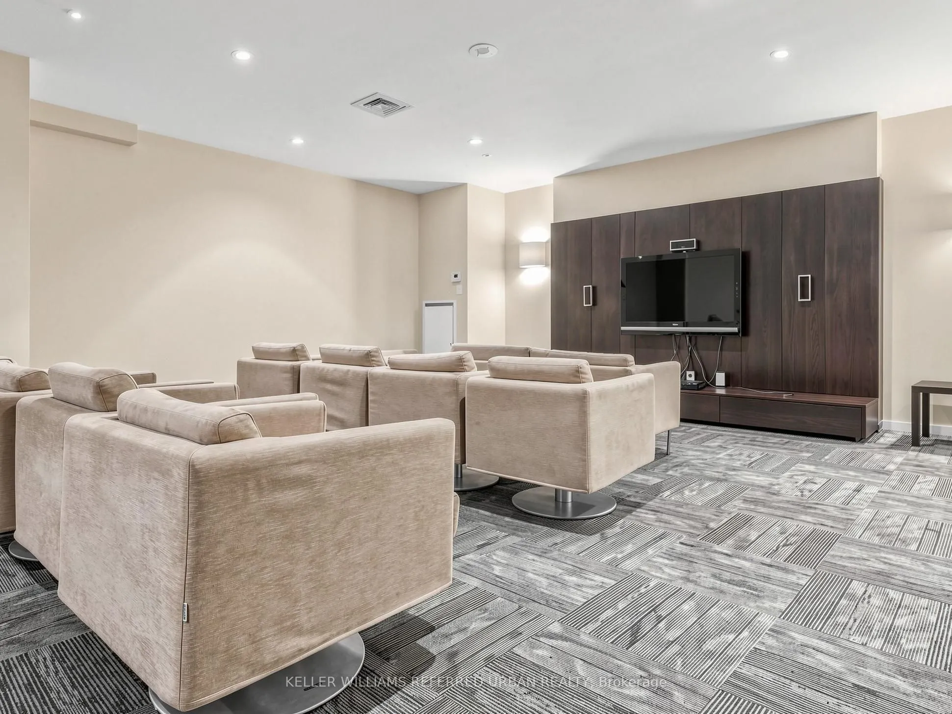 219 Fort York Boulevard #1009
