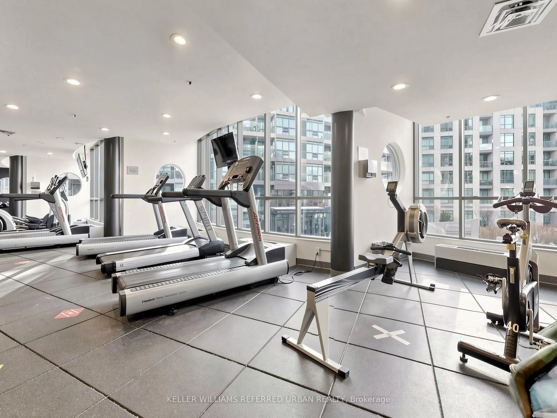 219 Fort York Boulevard #1009