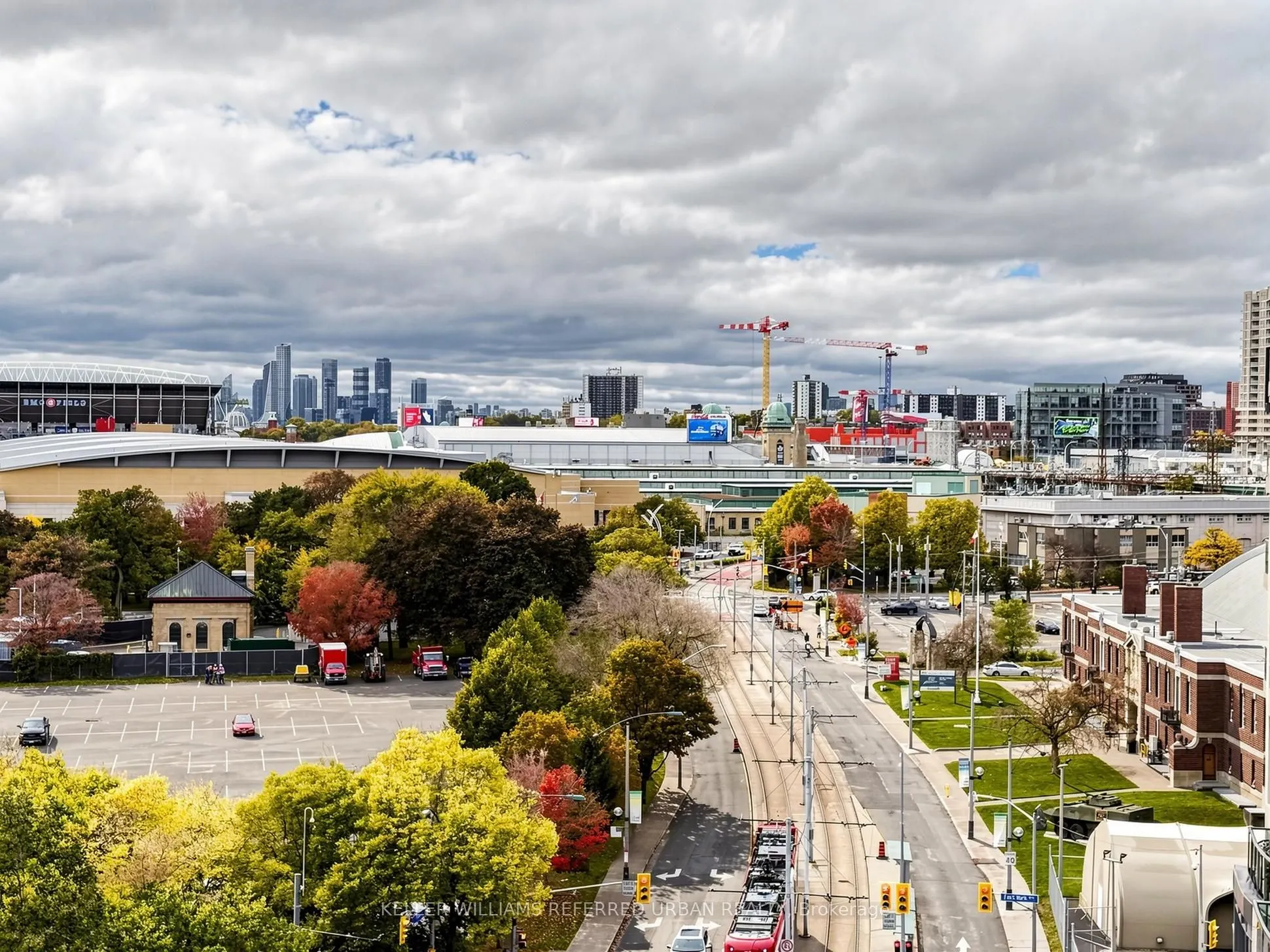 219 Fort York Boulevard #1009
