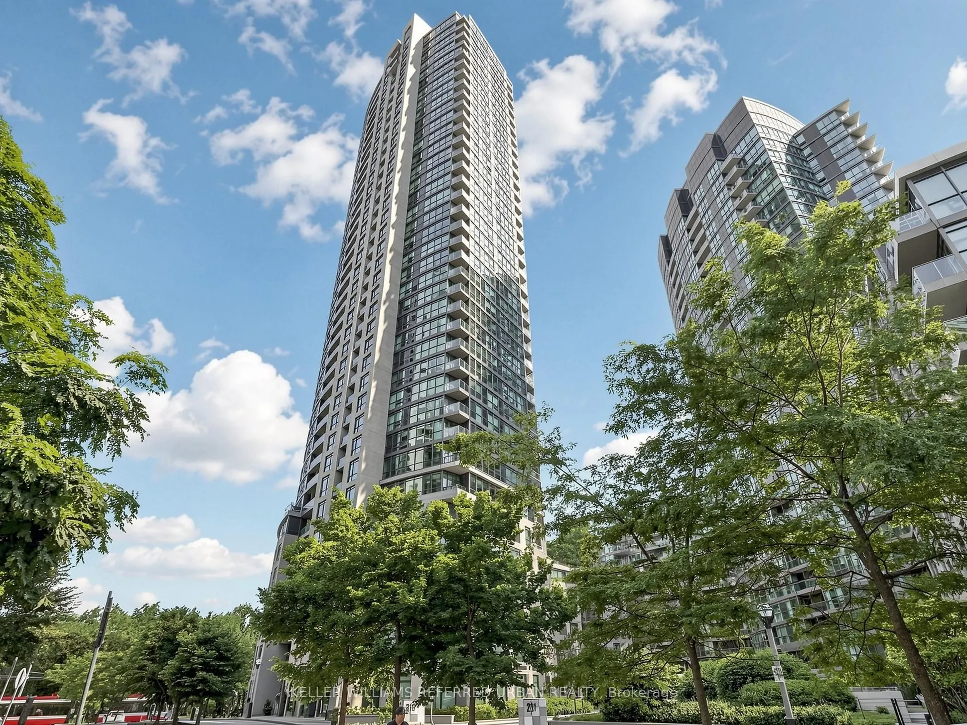 219 Fort York Boulevard #1009