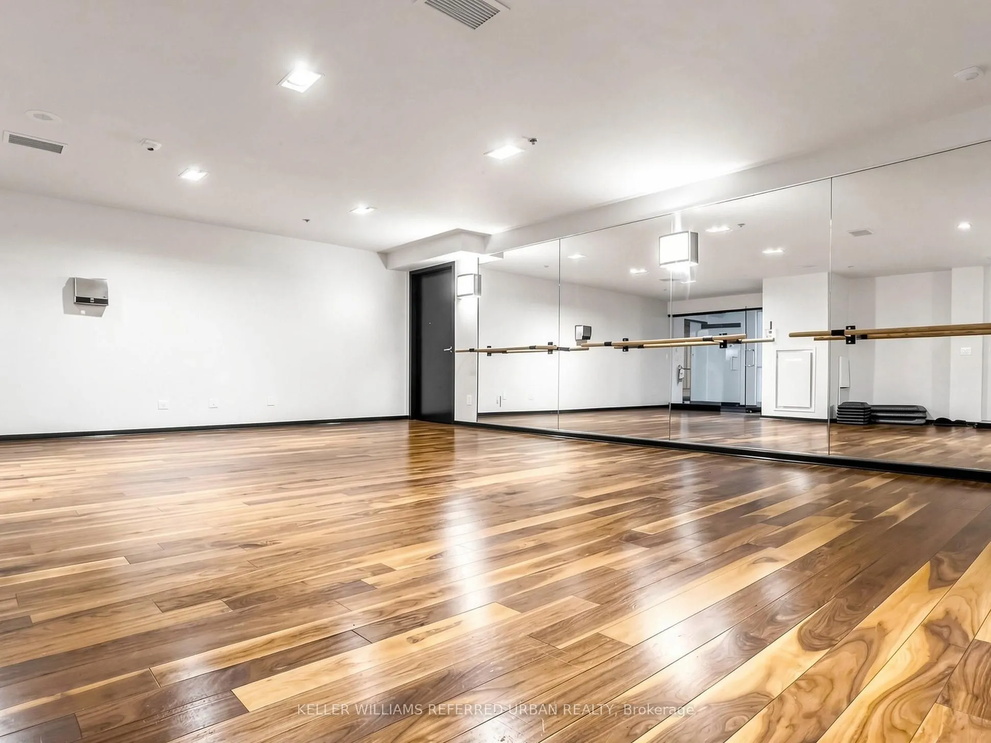 219 Fort York Boulevard #1009
