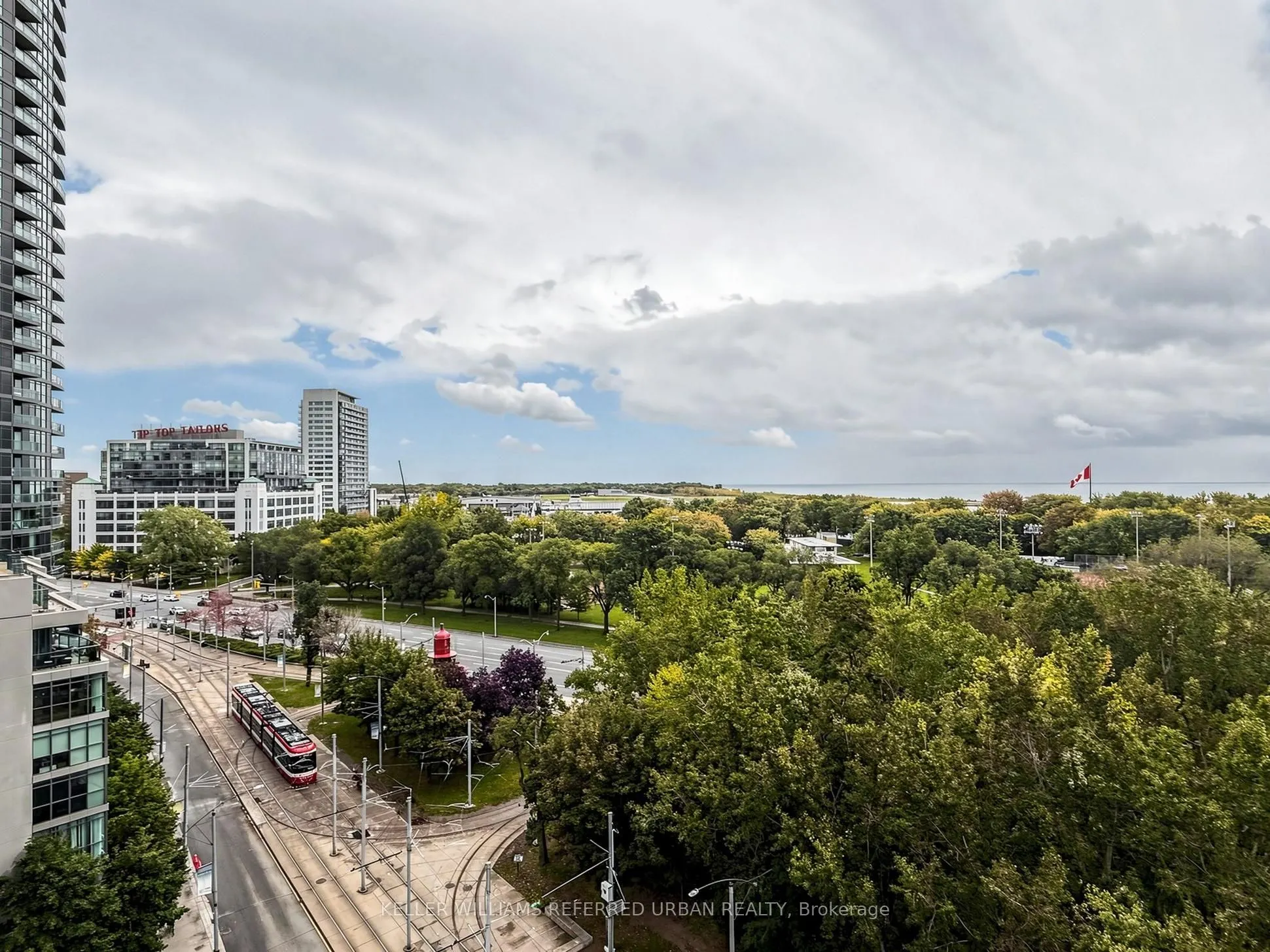 219 Fort York Boulevard #1009