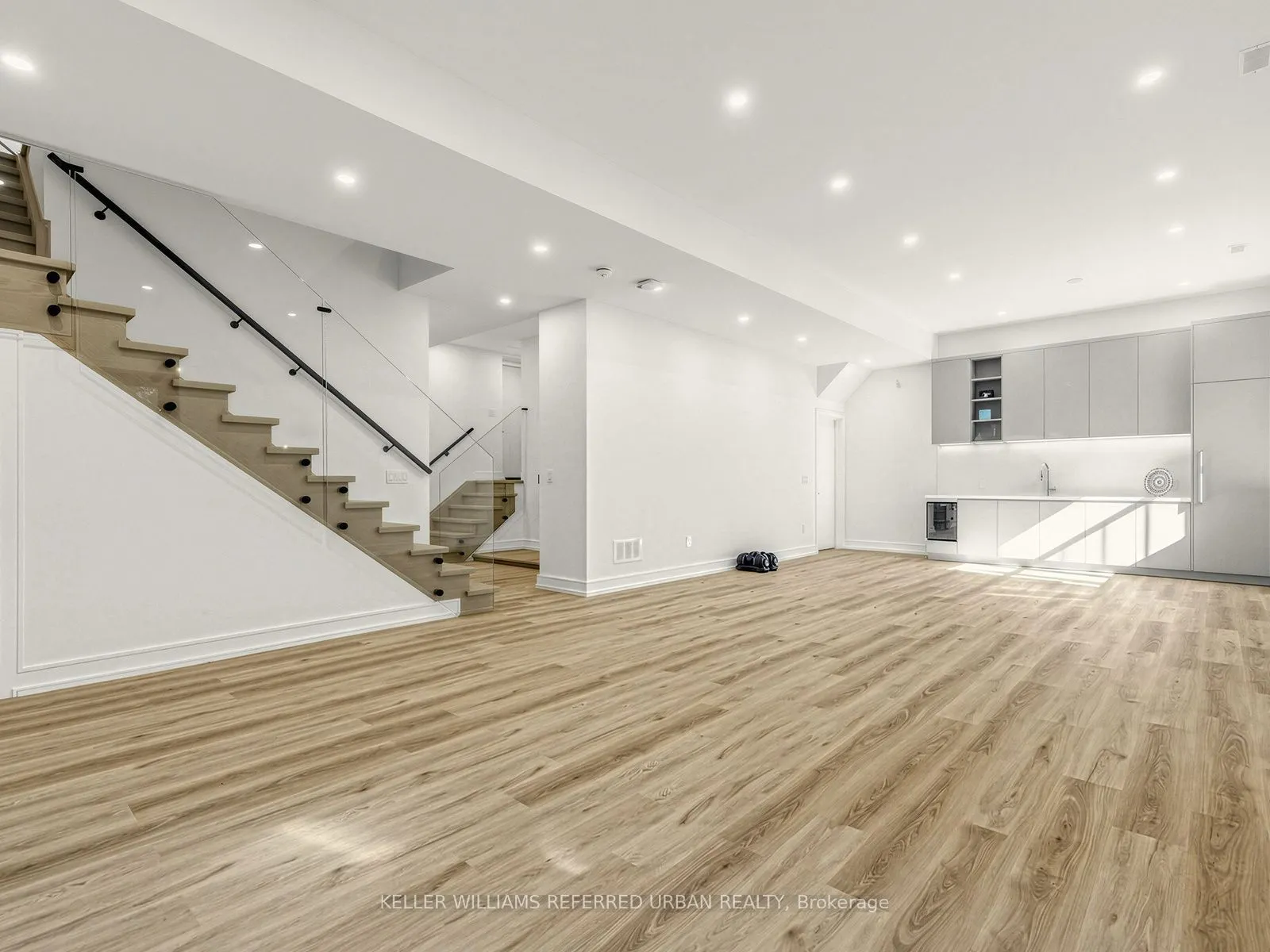 479 Cummer Avenue