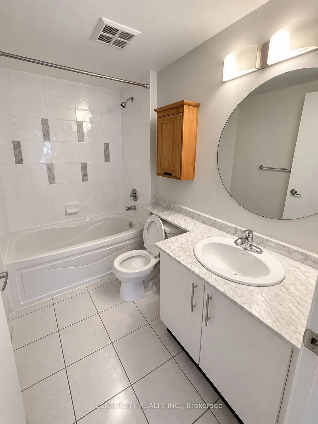 16 Yonge Street #1101