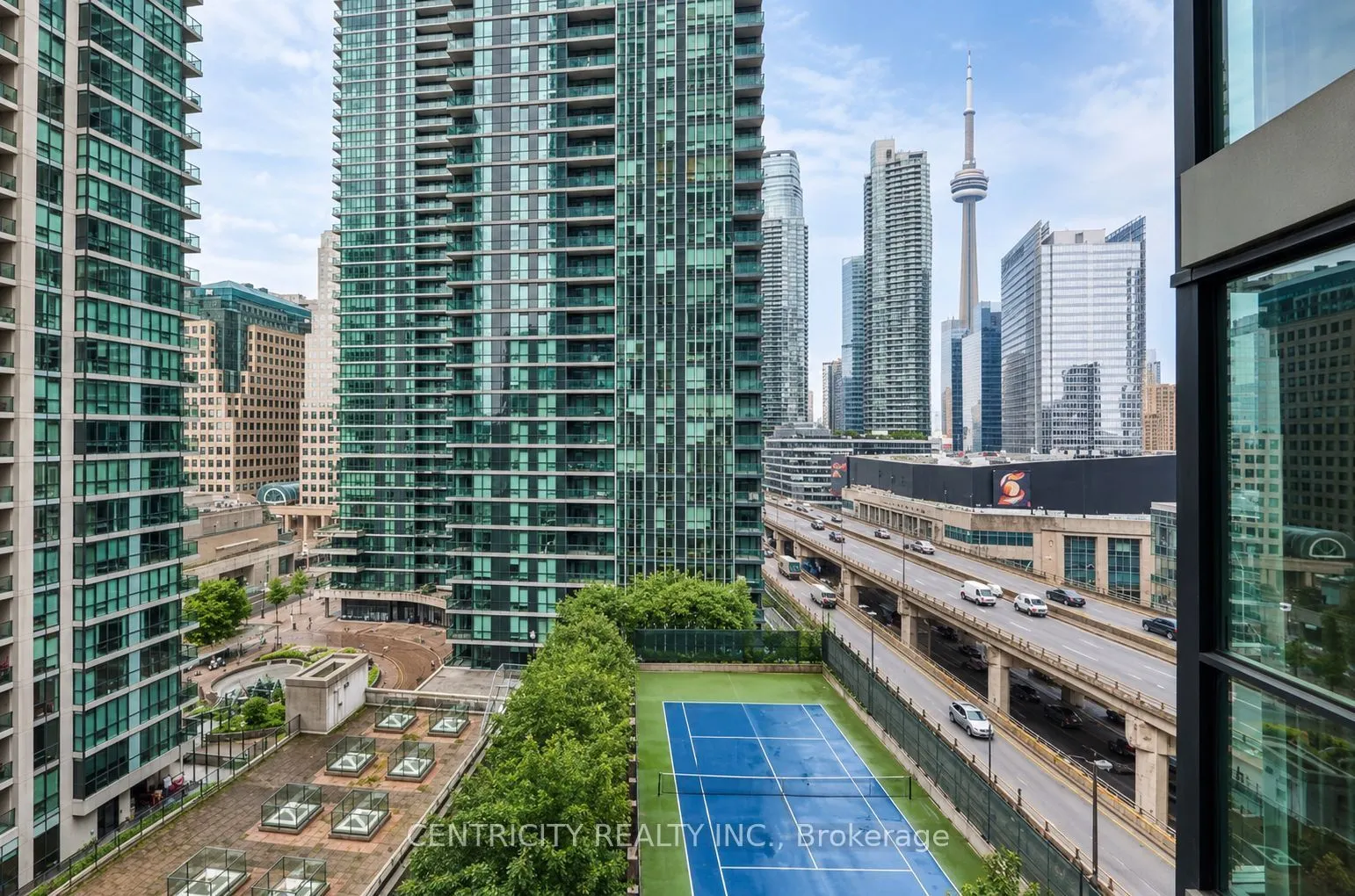 16 Yonge Street #1101