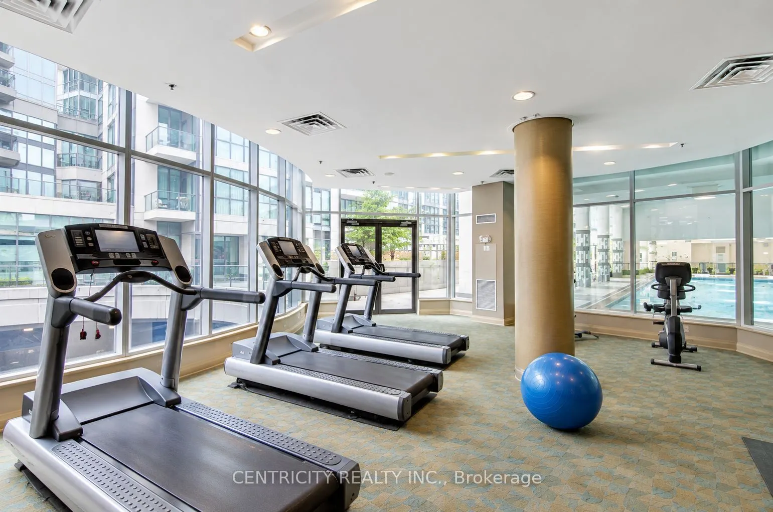 16 Yonge Street #1101