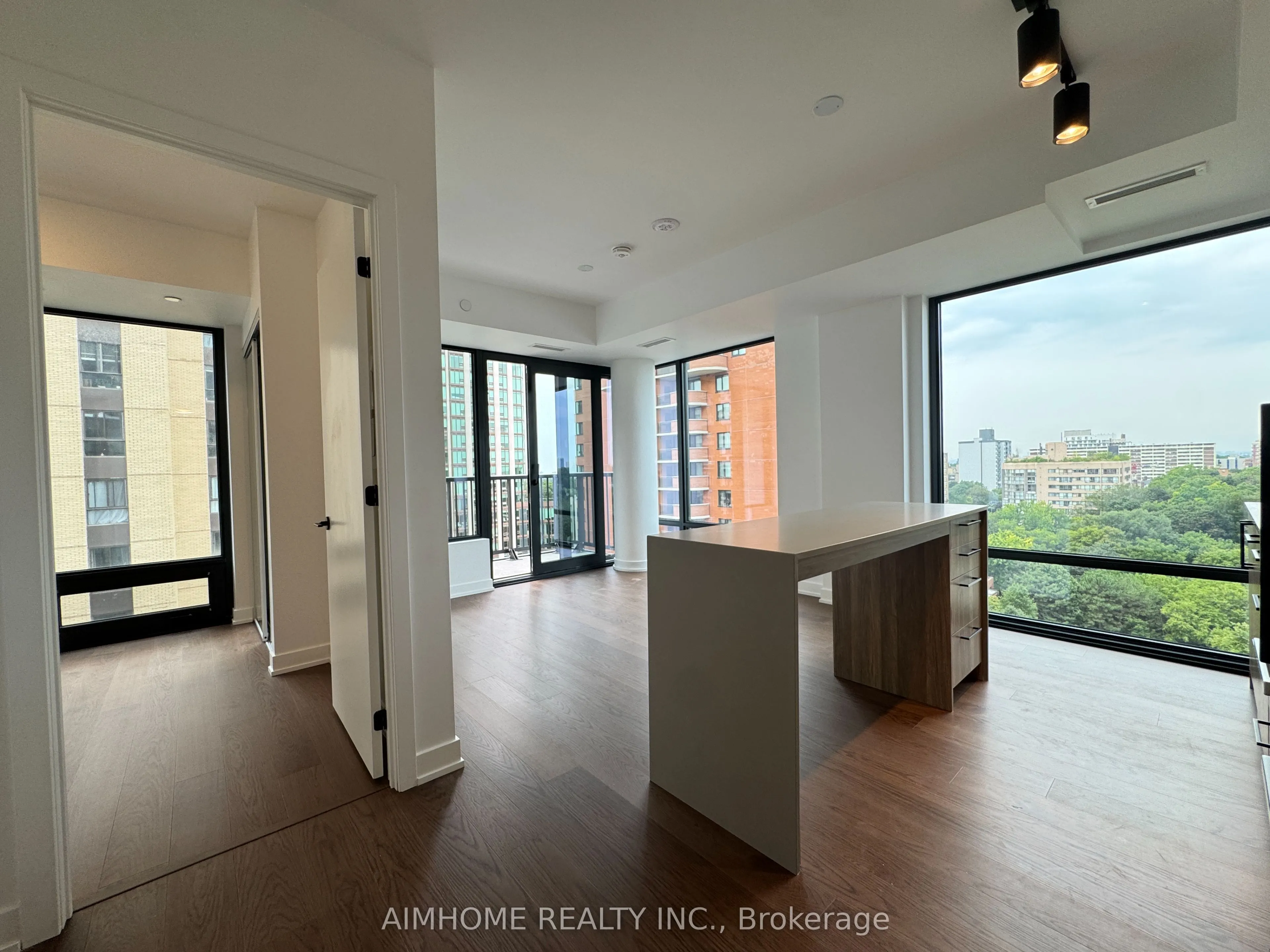 91 Montclair Avenue #1606