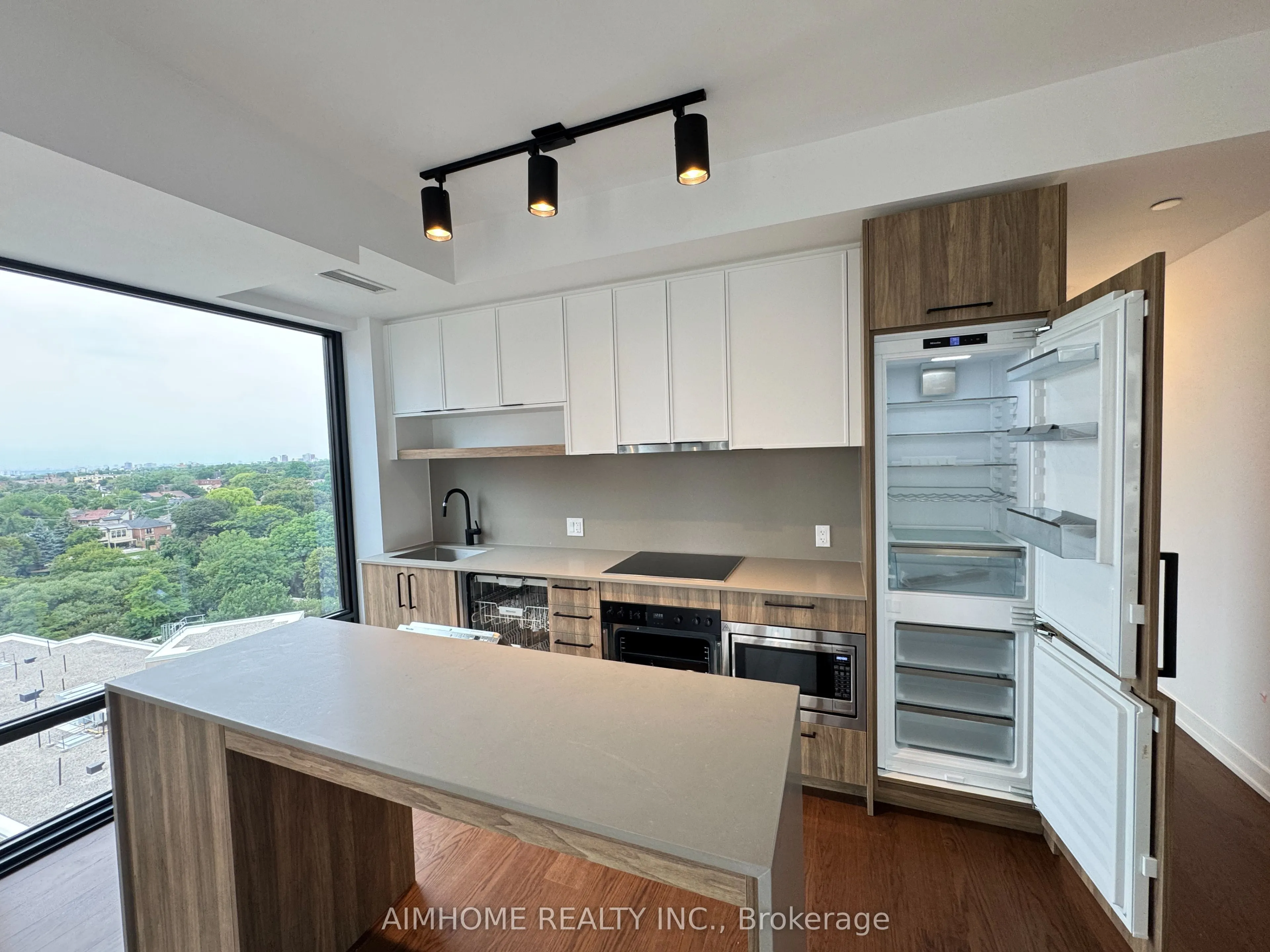 91 Montclair Avenue #1606