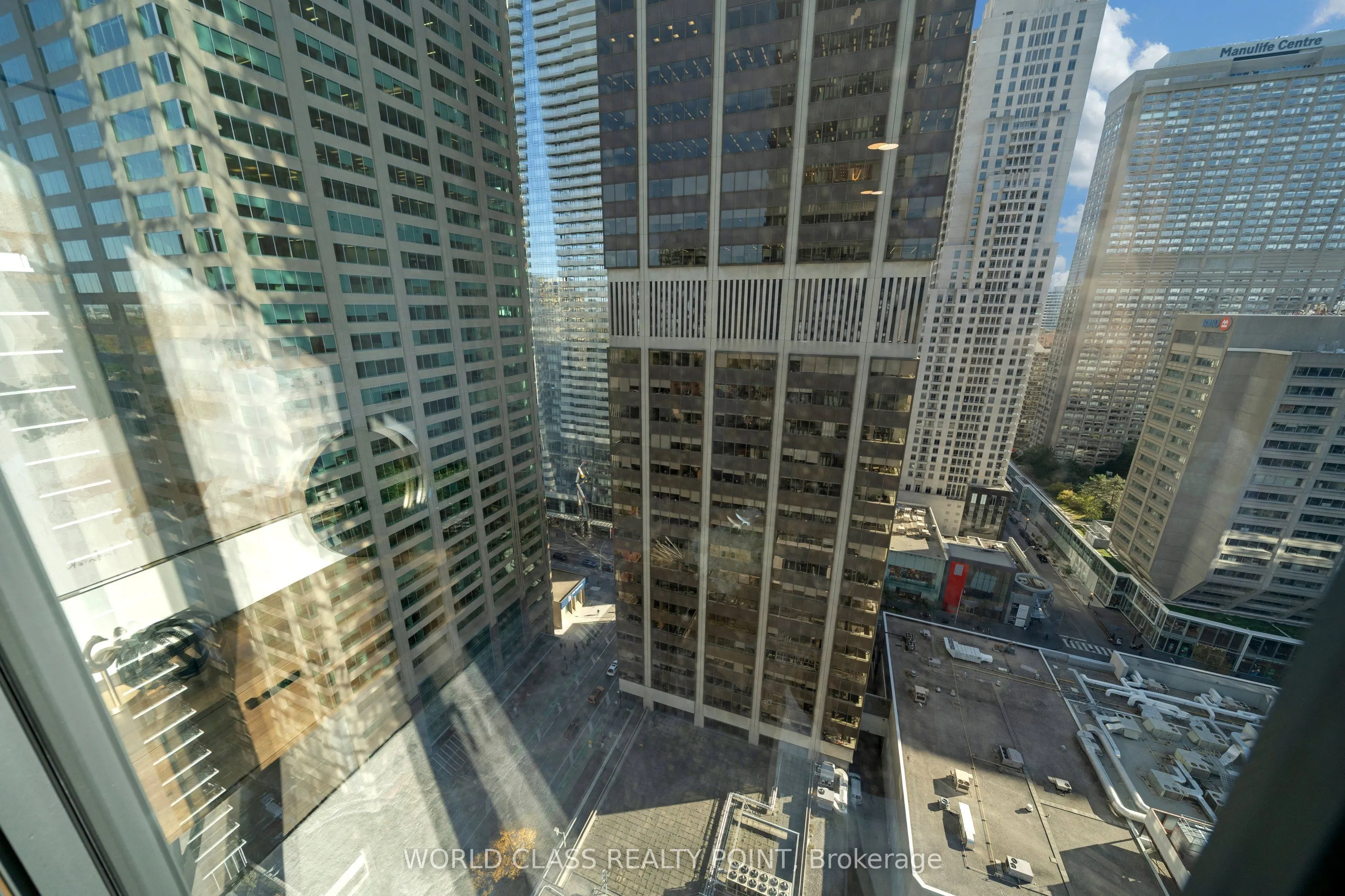 8 Cumberland Street #2404