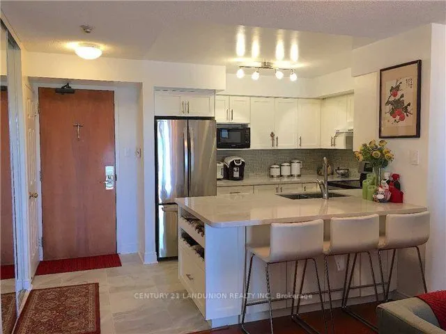 256 Doris Avenue #709