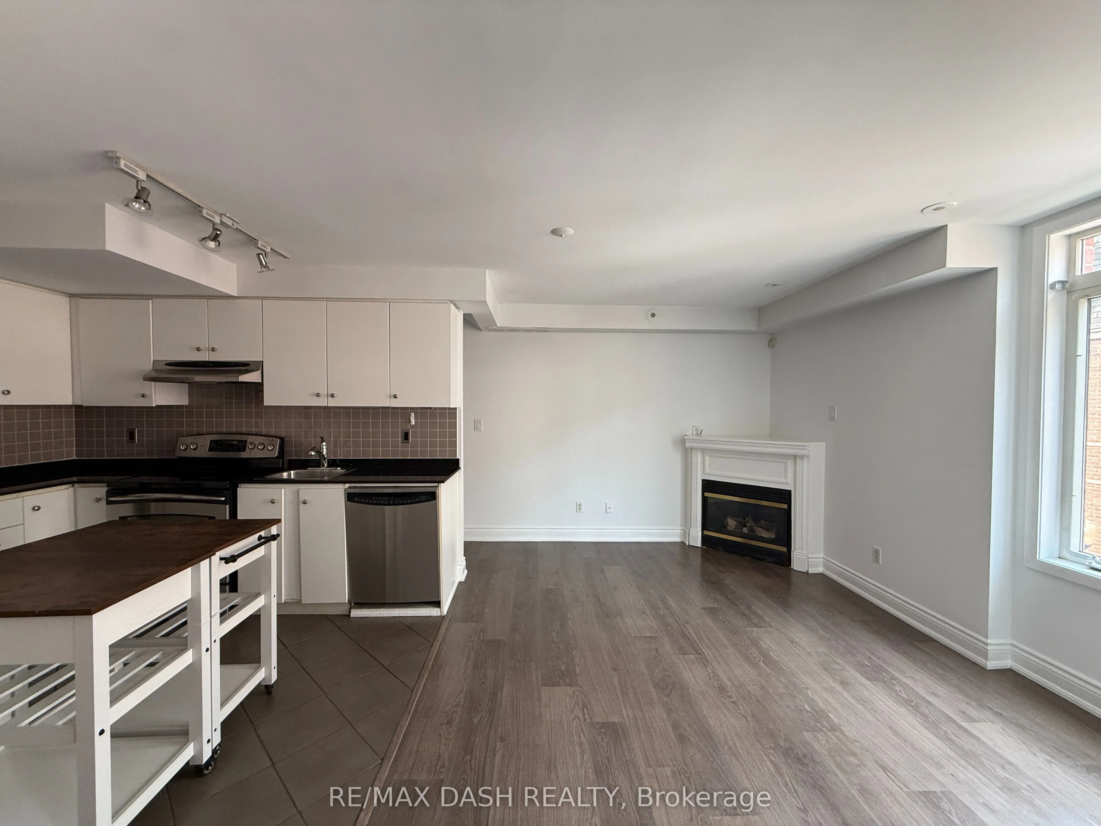 415 Jarvis Street #342