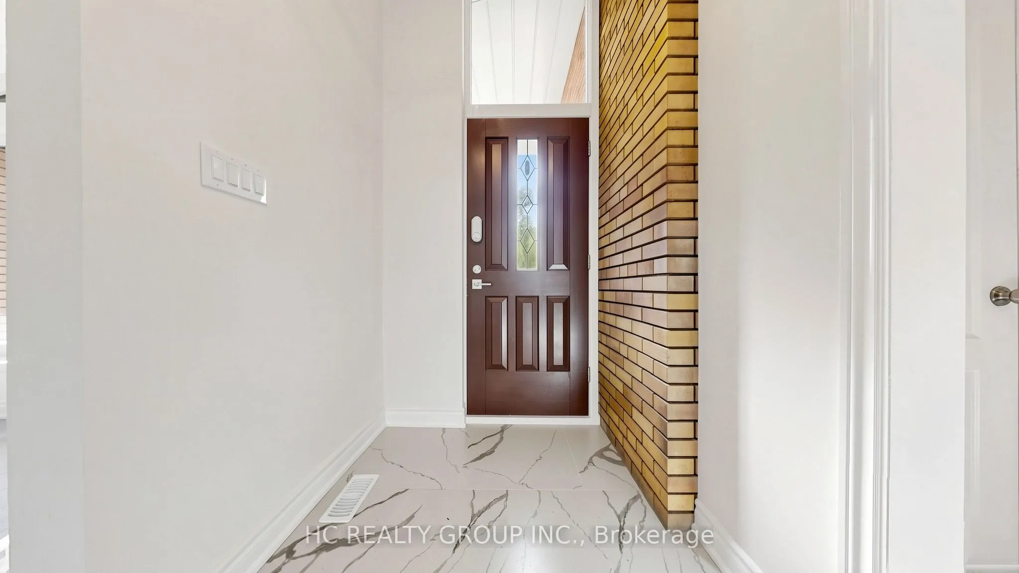 52 Dukinfield Crescent
