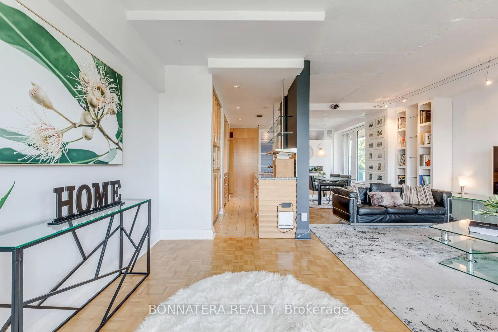 74 Spadina Road #402
