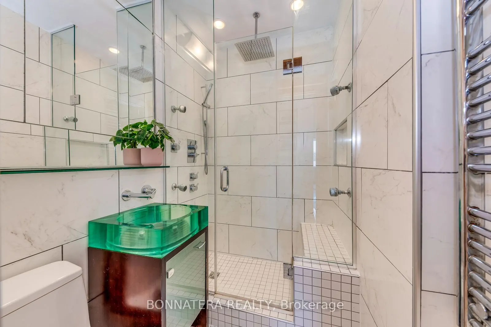 74 Spadina Road #402