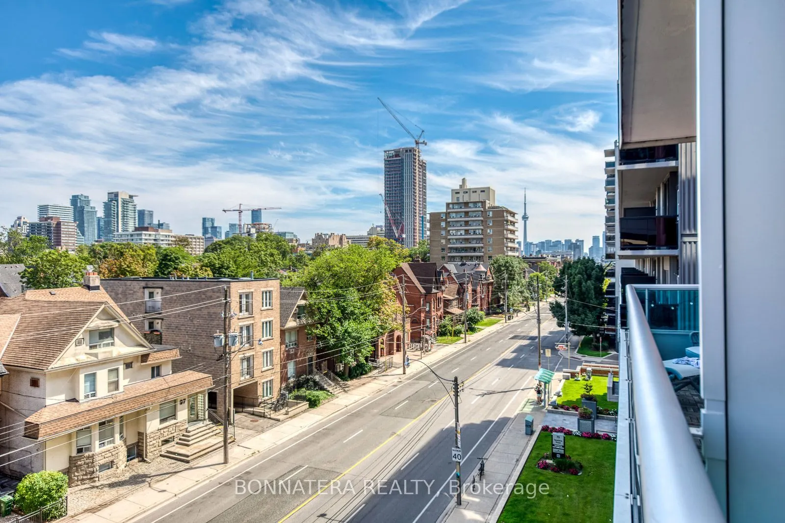 74 Spadina Road #402