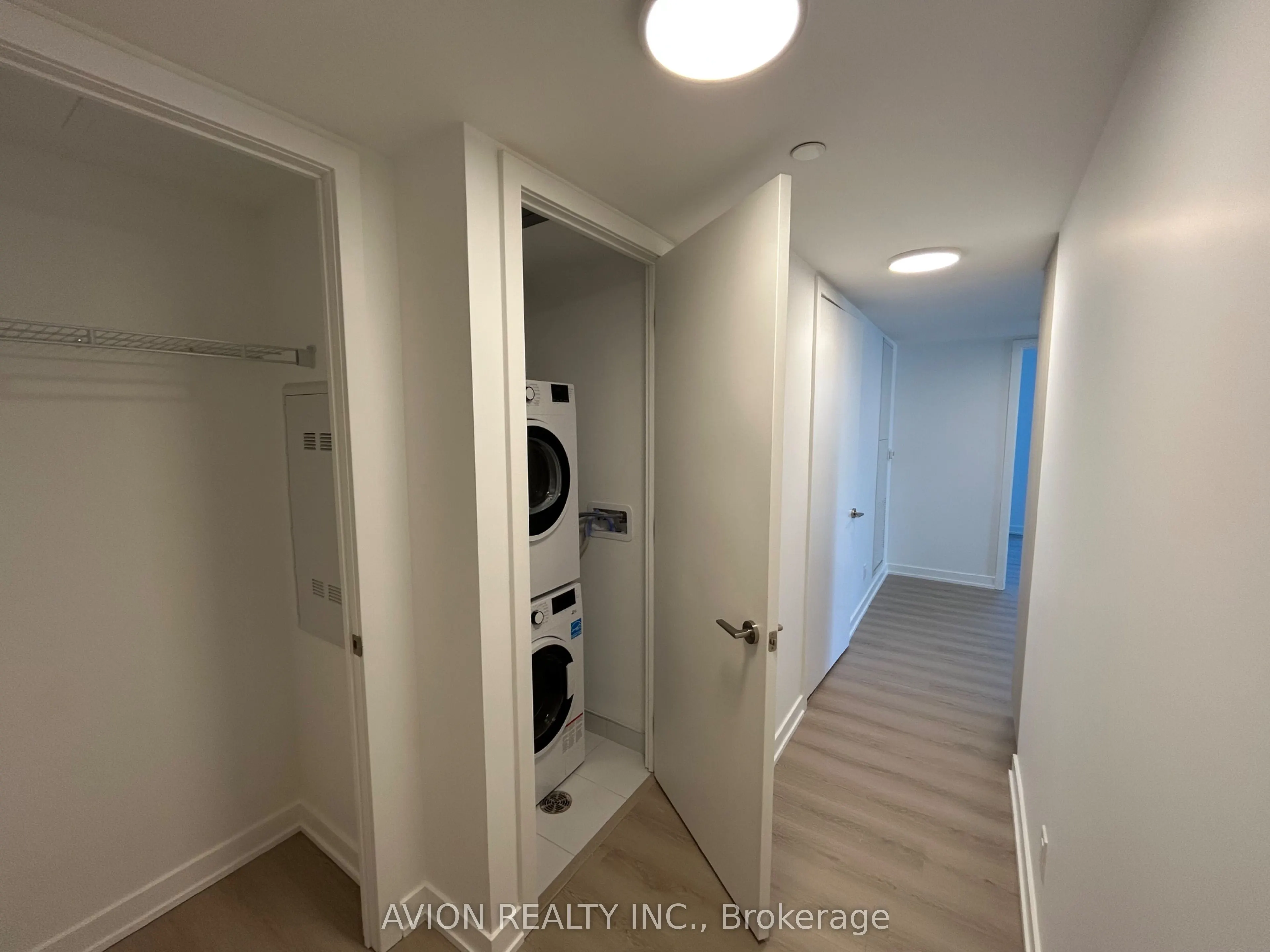 100 Queen Street E #2215