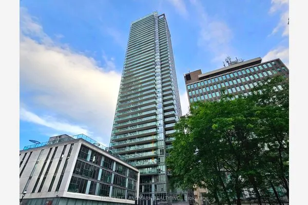 33 Lombard Street #3301