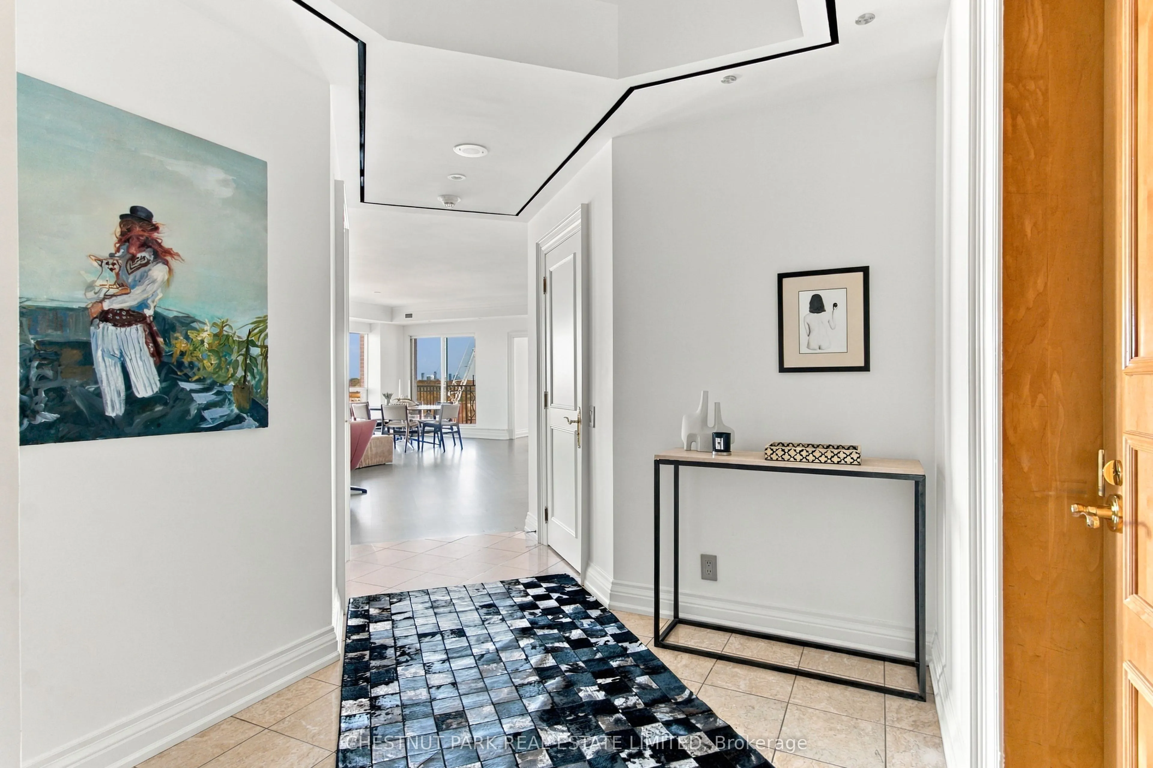 38 Avenue Road #1902