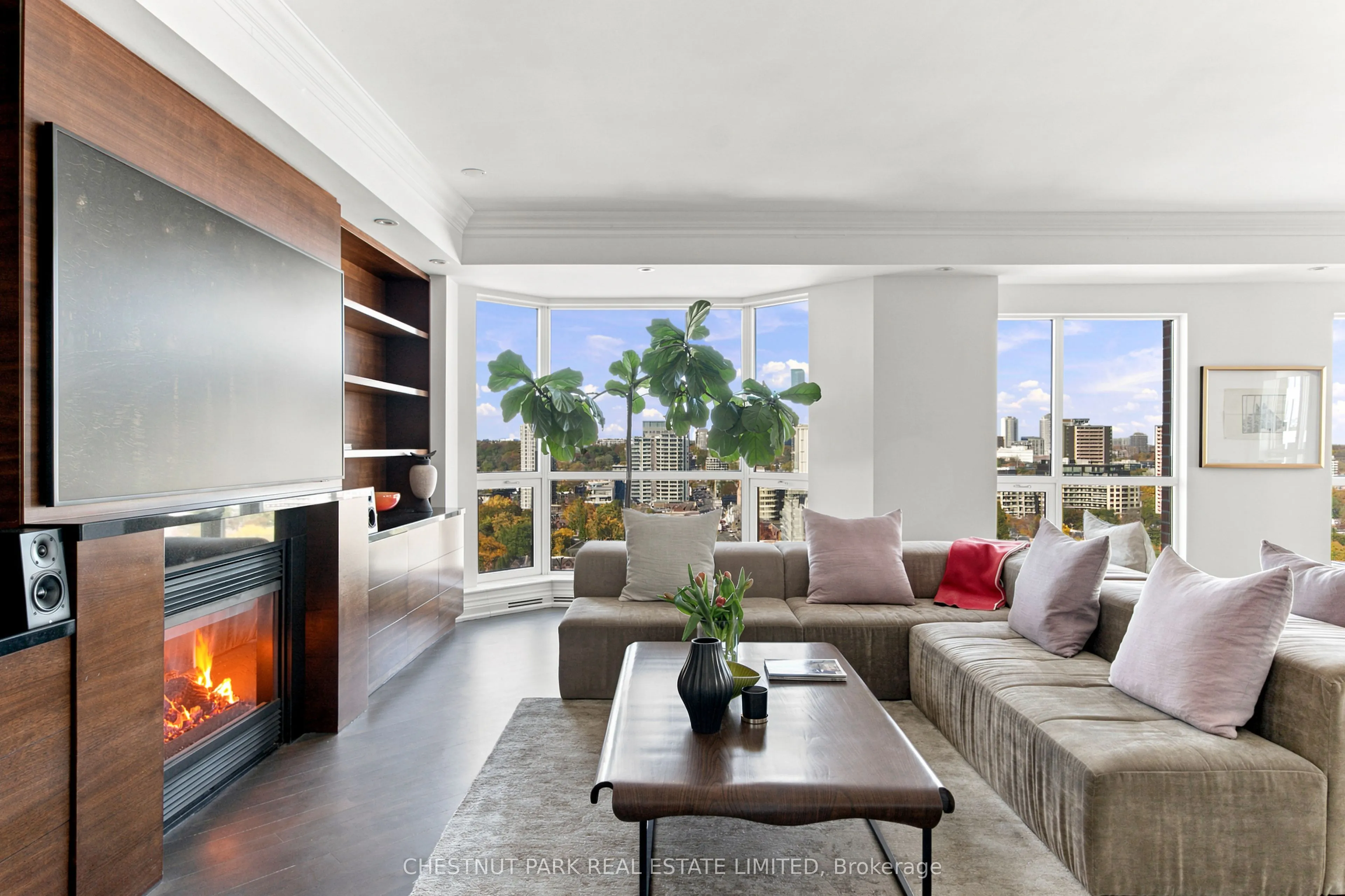 38 Avenue Road #1902