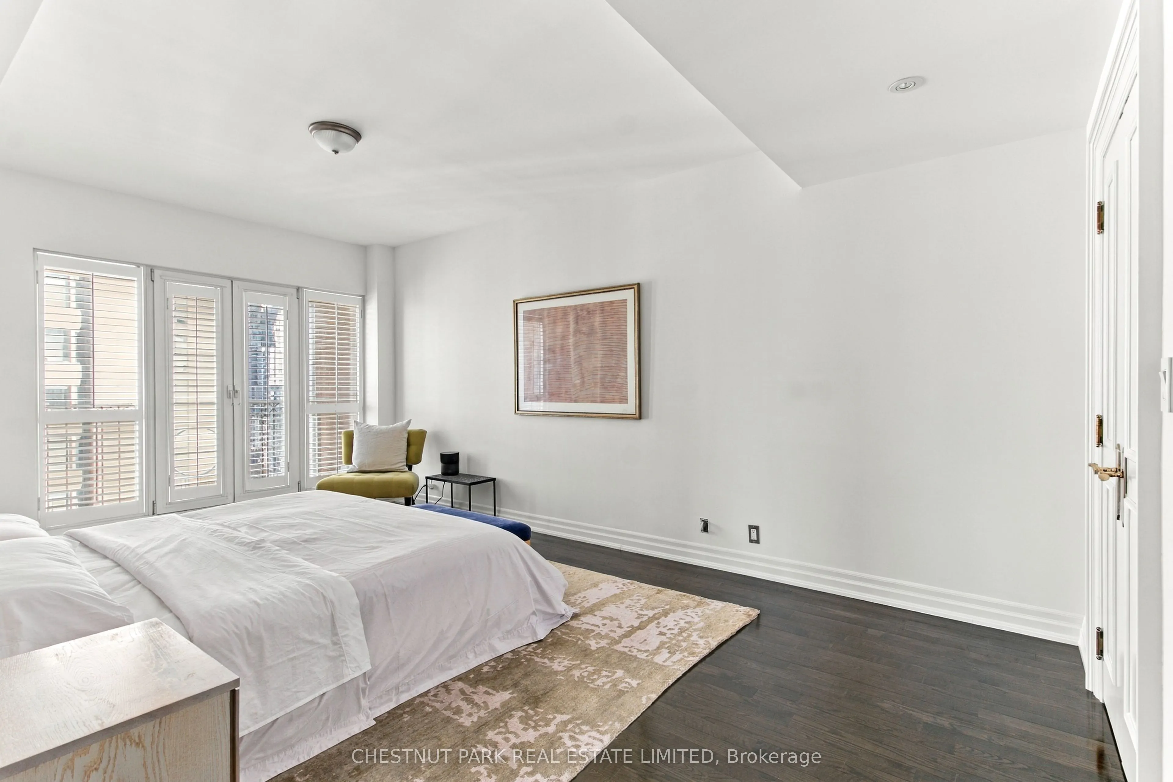 38 Avenue Road #1902