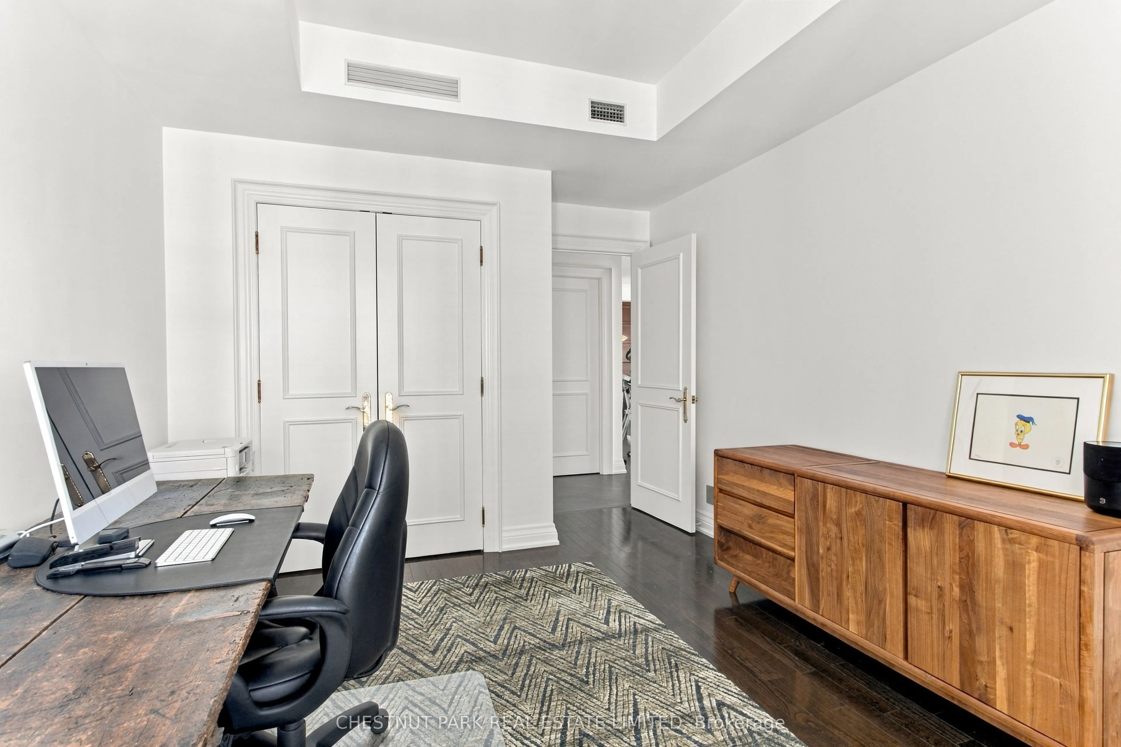 38 Avenue Road #1902